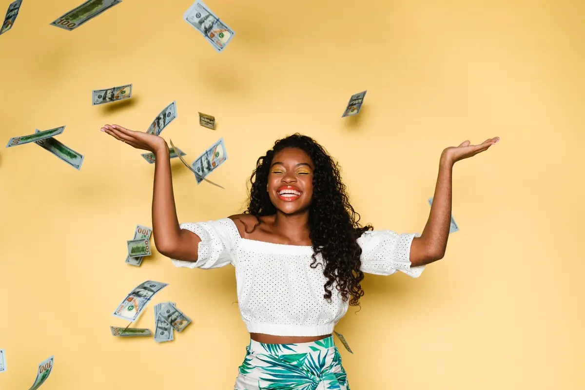 How To Manifest Money With Gratitude - "The Magic" Turns Gratitude Into Financial Power