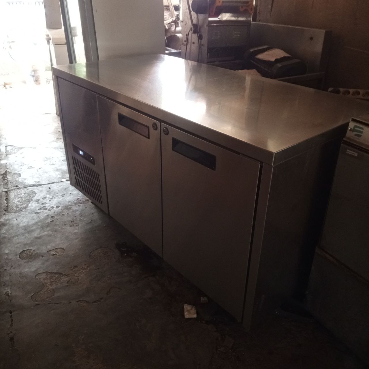 distributor mesin pendingin chiller resto terpercaya Bekasi stainless steel