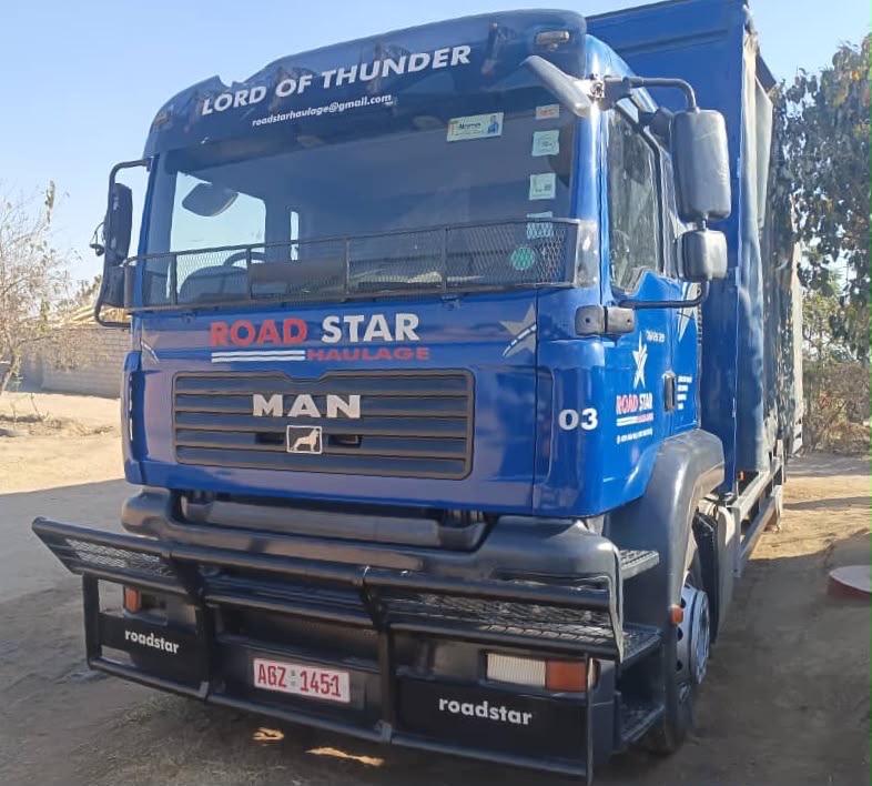 Man 15t curtainside