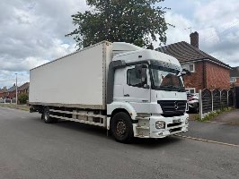 Mercedes Benz Axor photo 1