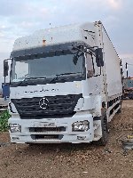 Mercedes Benz Axor photo 2