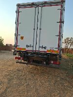 Mercedes Benz Axor photo 4