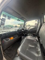 Hino 300 trialxe 4 boxed photo 4