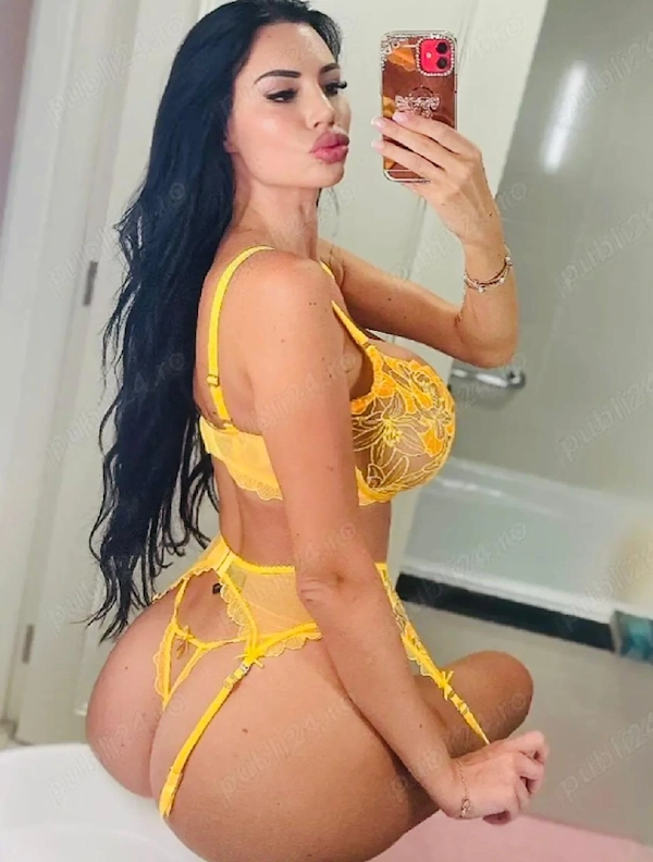 BRIANA - escortă în Iași