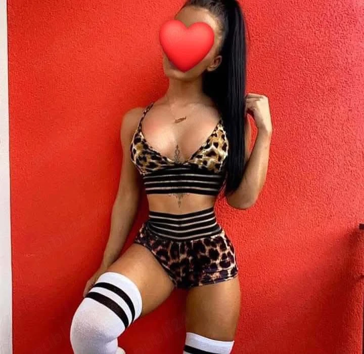 Servici totale Siliconata - escortă în Ploiești