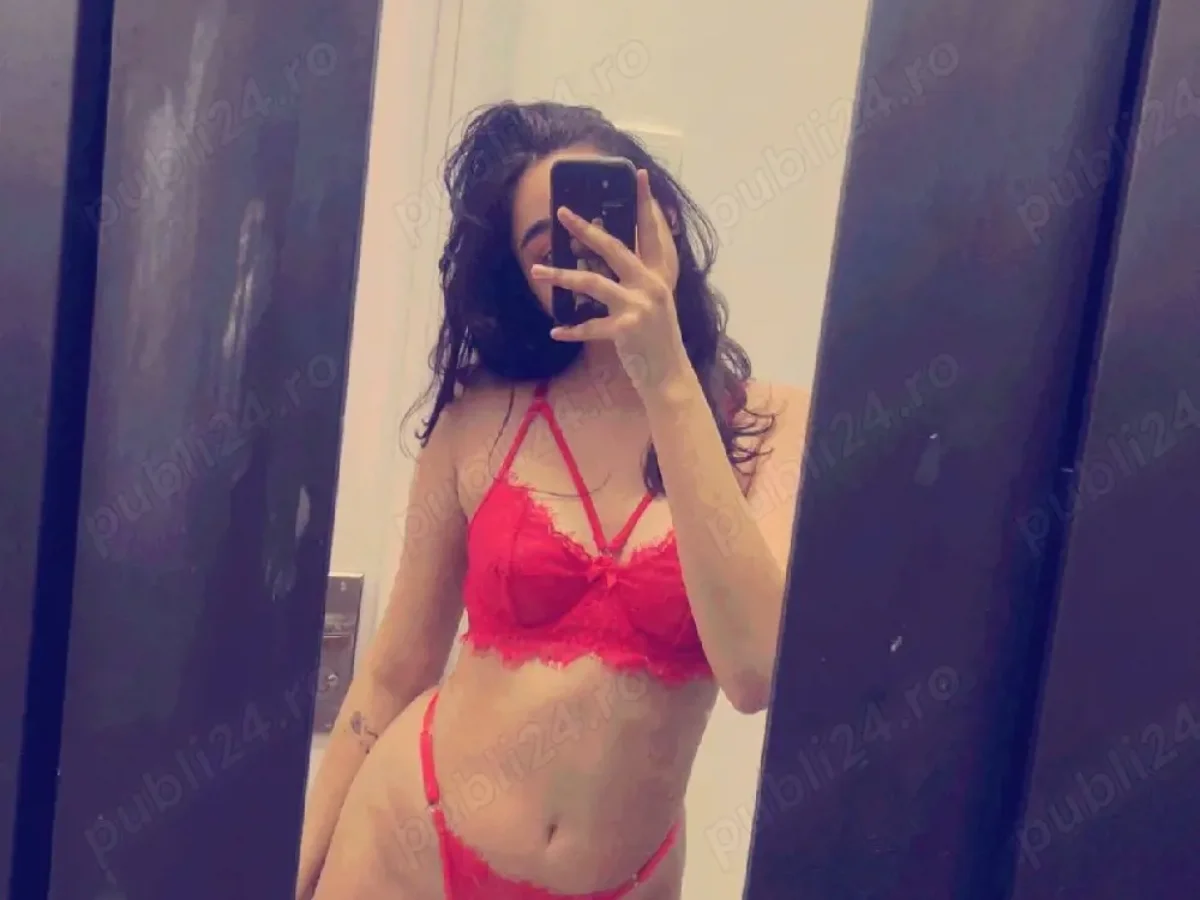 Brunetă naturală | Poze reale | Discreta - escortă în Pitești
