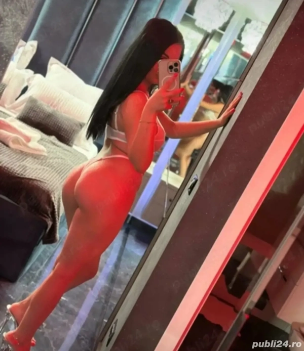 Vanessa - escortă în București