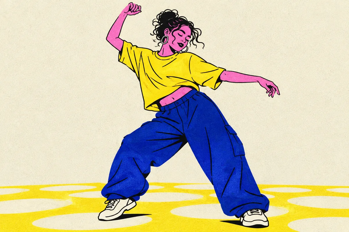 Illustreret klubgæst danser i en løs gul T-shirt og rummelige blå bukser.