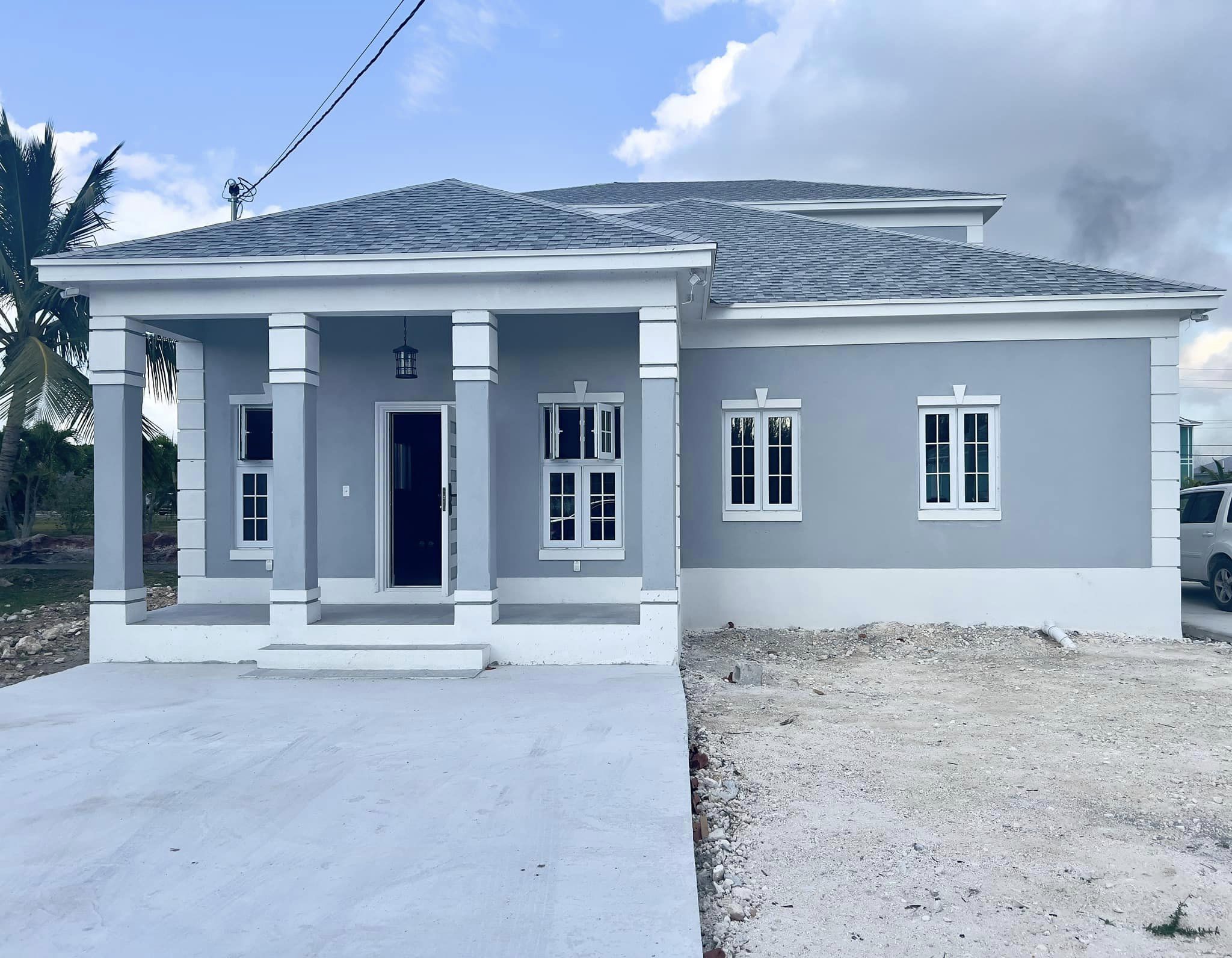 NEW EMERALD COAST APARTMENT