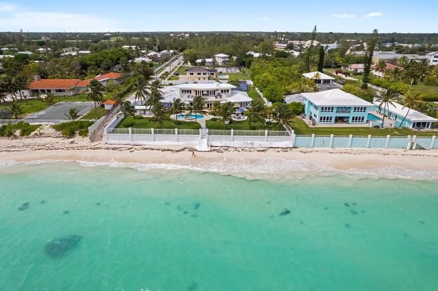 29 Seagrape Lane Beachfront
