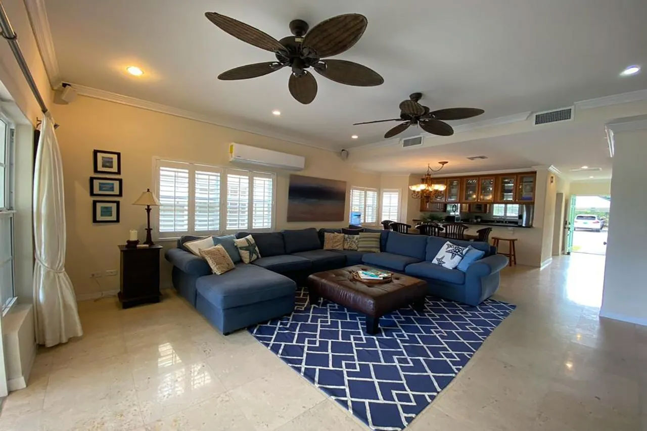 190 SANDYPORT DRIVE photo 3