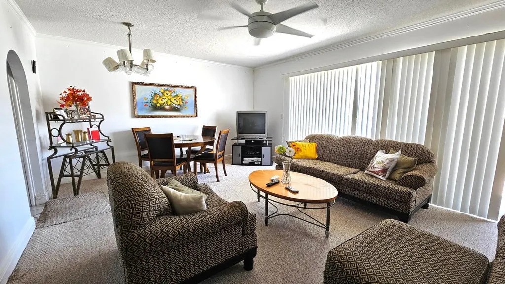 Royal Palm Way Condo
