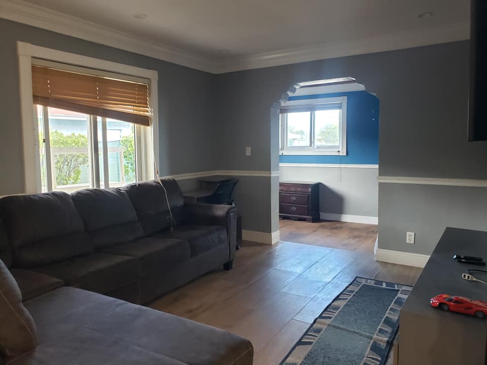 Furnished 2 Bed Hudson Estates photo 3