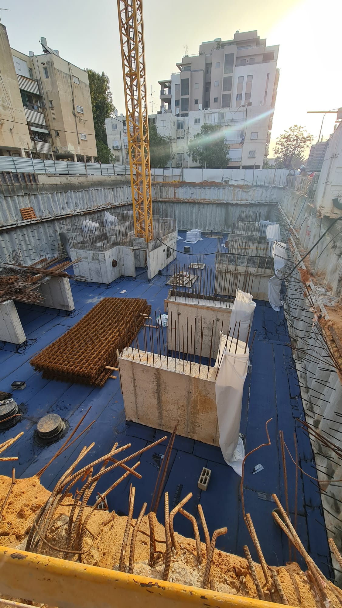 בית מרקחת באיטום: הצצה לשלבי היסוד!