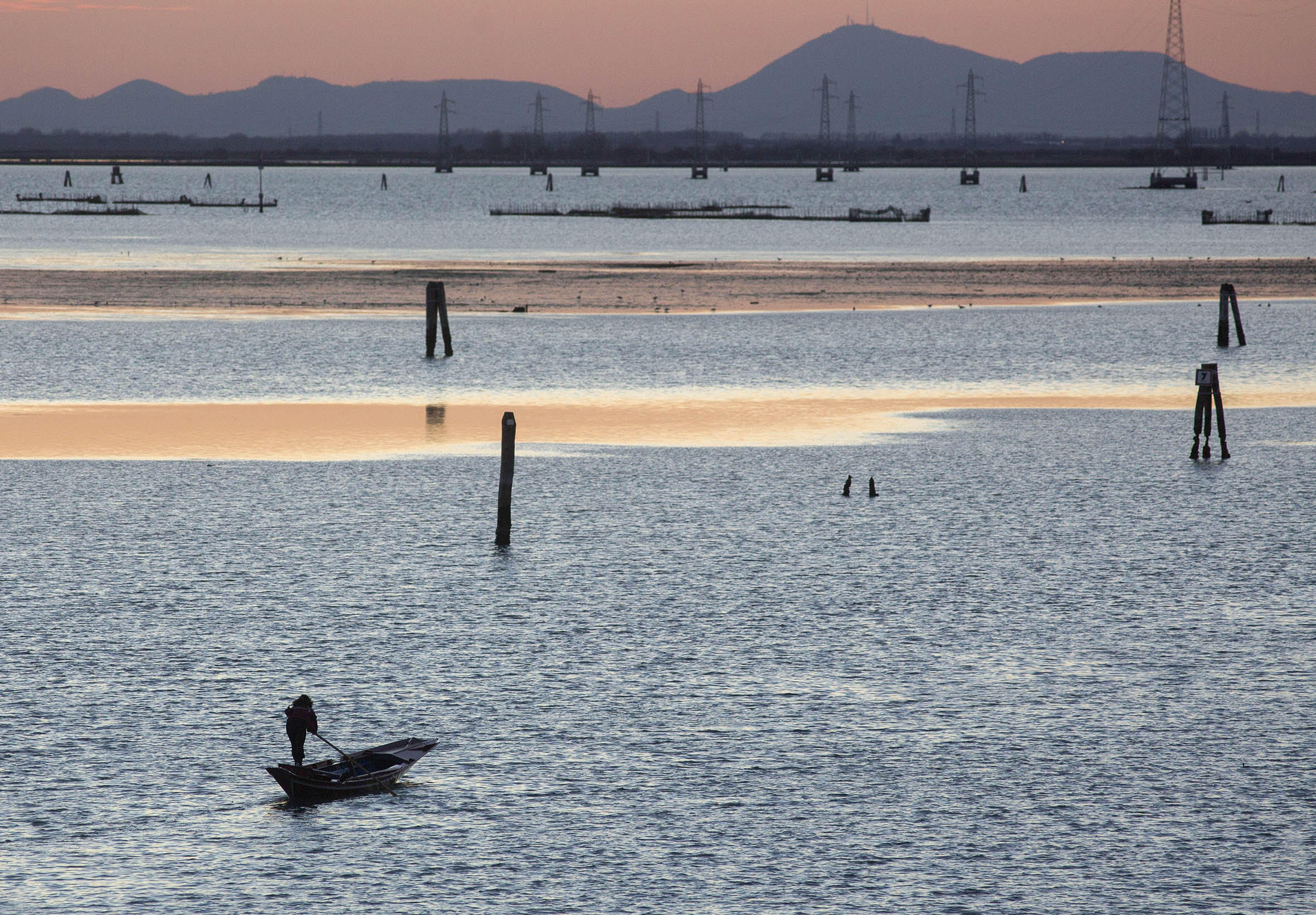 Mark Edward Smith, Laguna di Venezia al tramonto, 2020