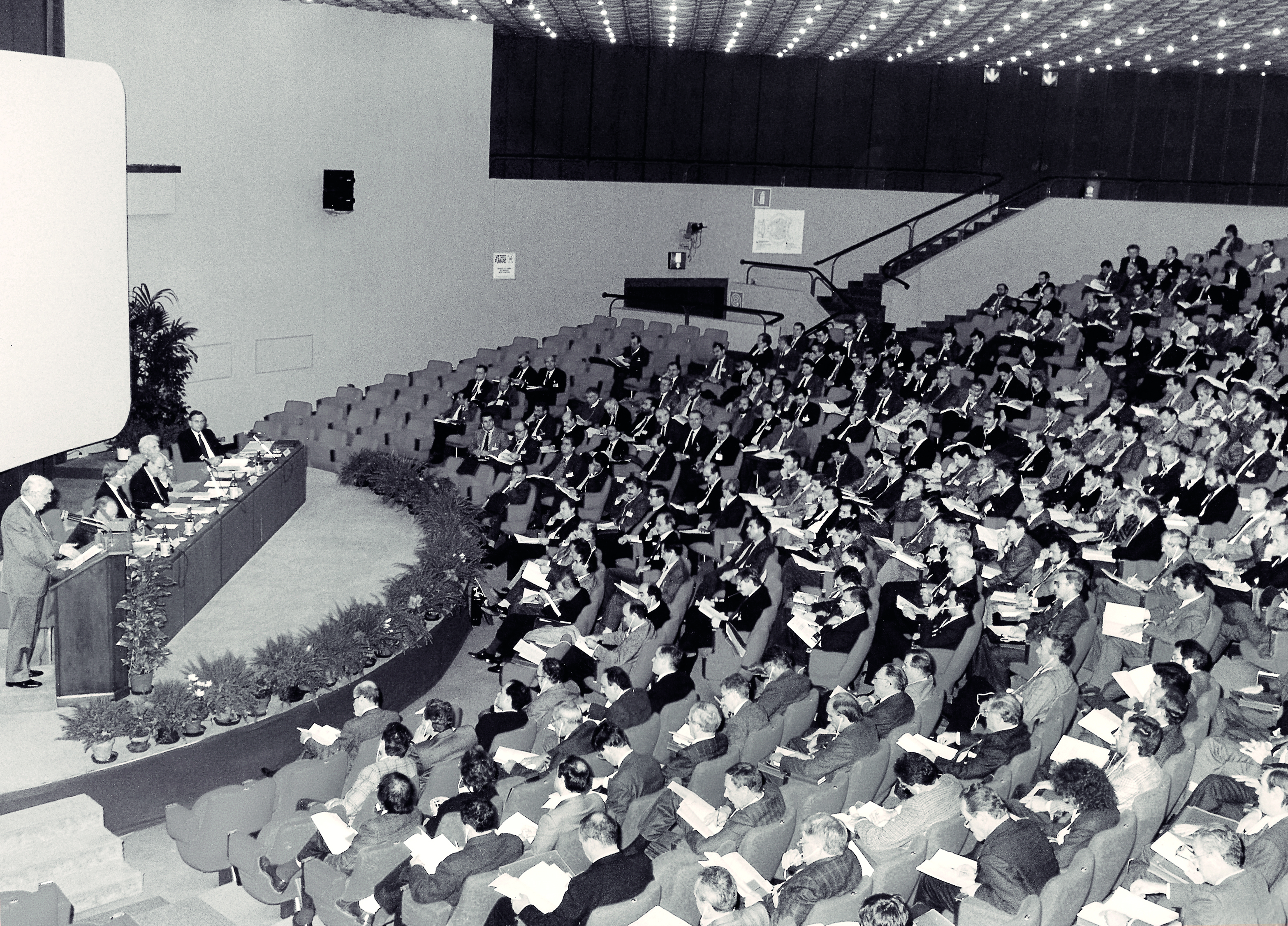 20 novembre 1989, Firenze, Conferenza "La qualità e l'evoluzione dei sistemi nazionali di certificazione nella CEE".