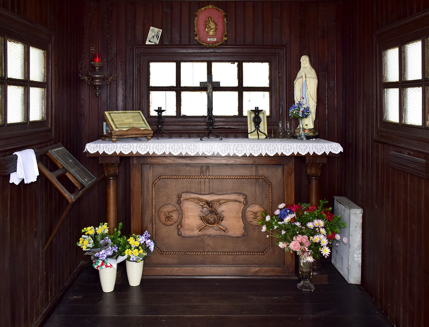 L'altare all'interno della chiesetta