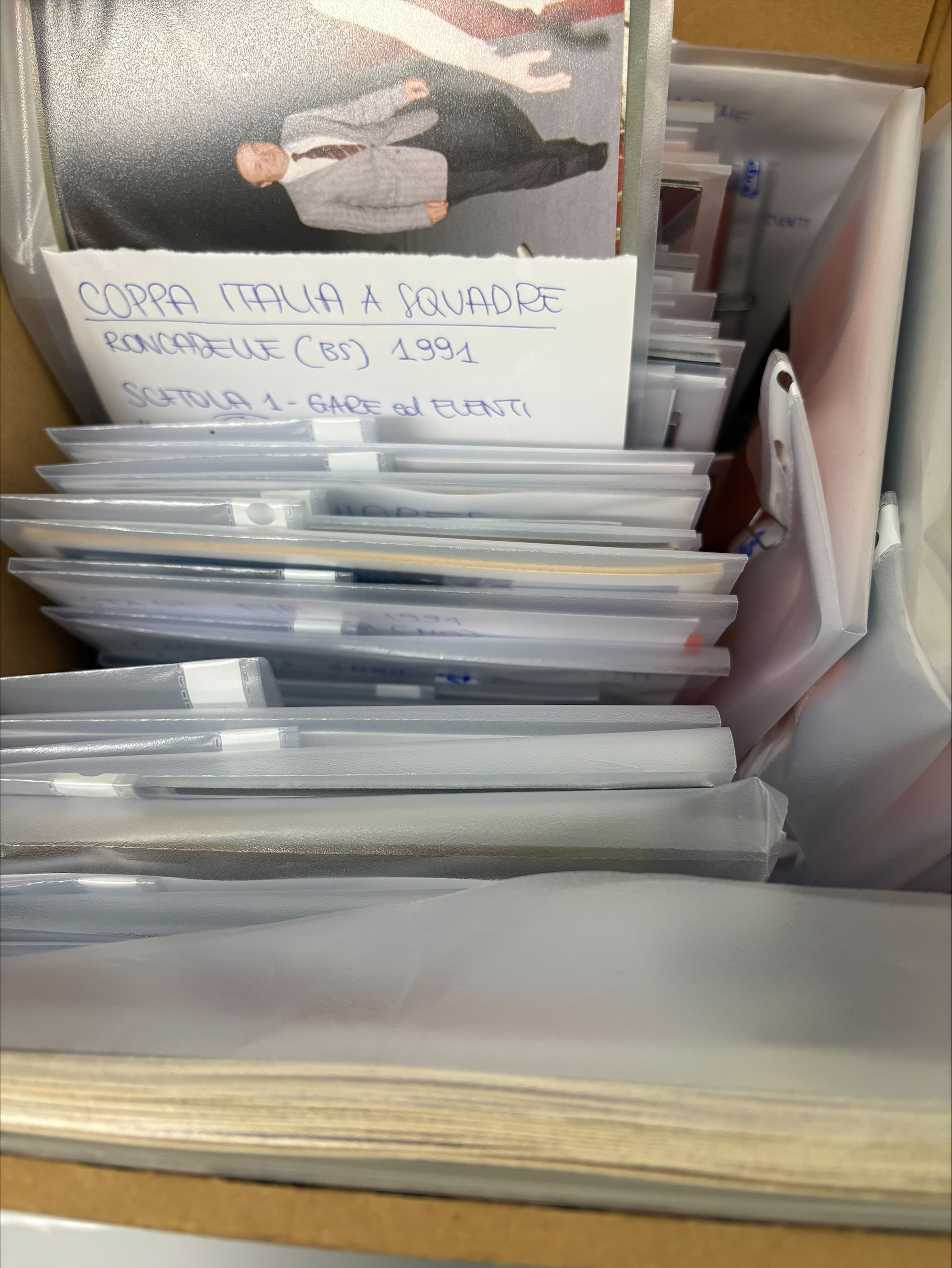 Nuova sistemazione delle foto d'archivio