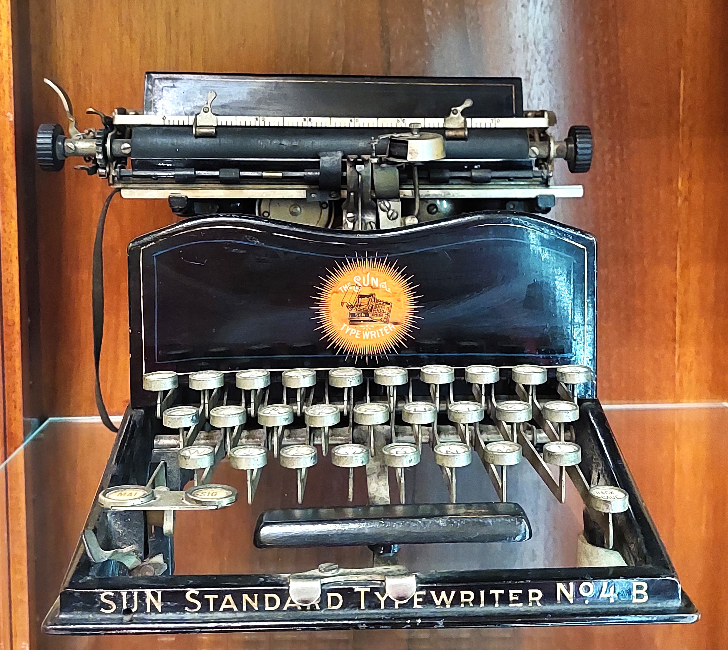 Macchina per scrivere SUN (anni '20)