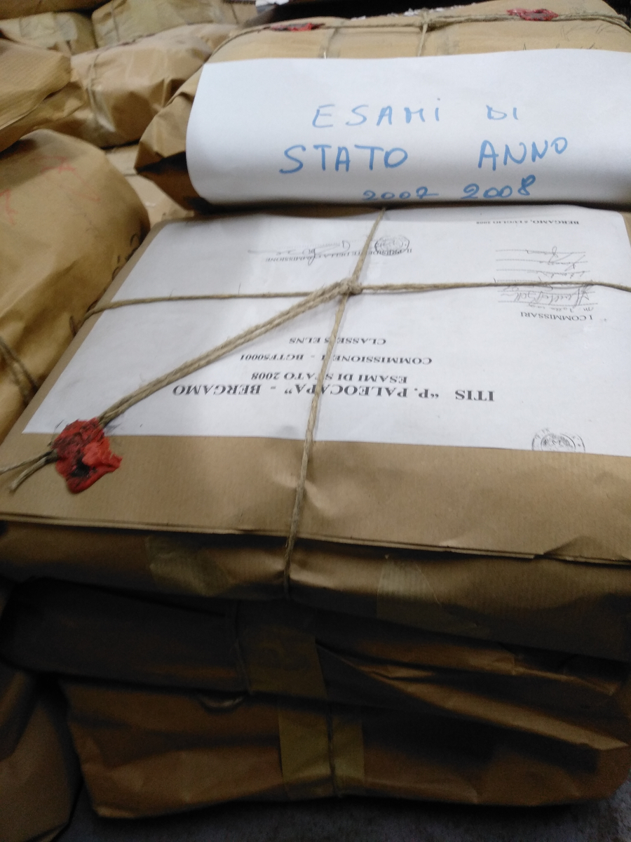 Plico elaborati Esami di Stato con sigillo in ceralacca