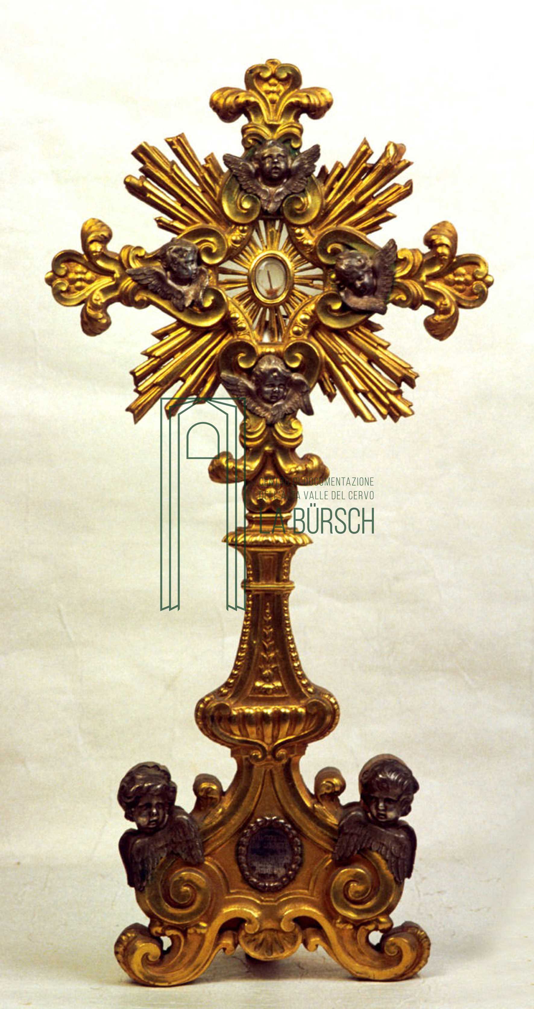 La reliquia della Santa Croce di Campiglia Cervo riportata da Roma da Antonio Morandi conservata nella sua stauroteca (reliquiario per parti della Croce).