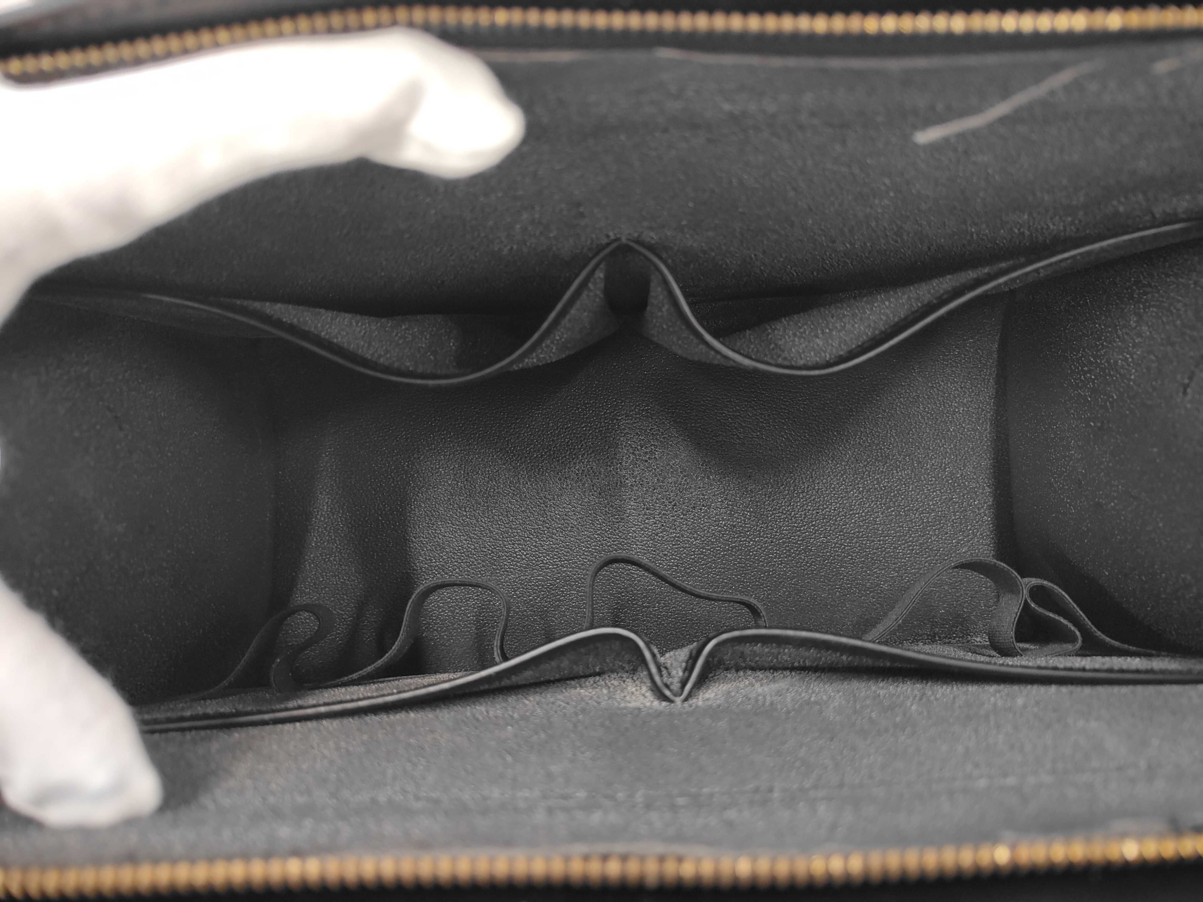 Epi / Riviera / M48192 / Serial number unknown / Handbag / Leather — view 9