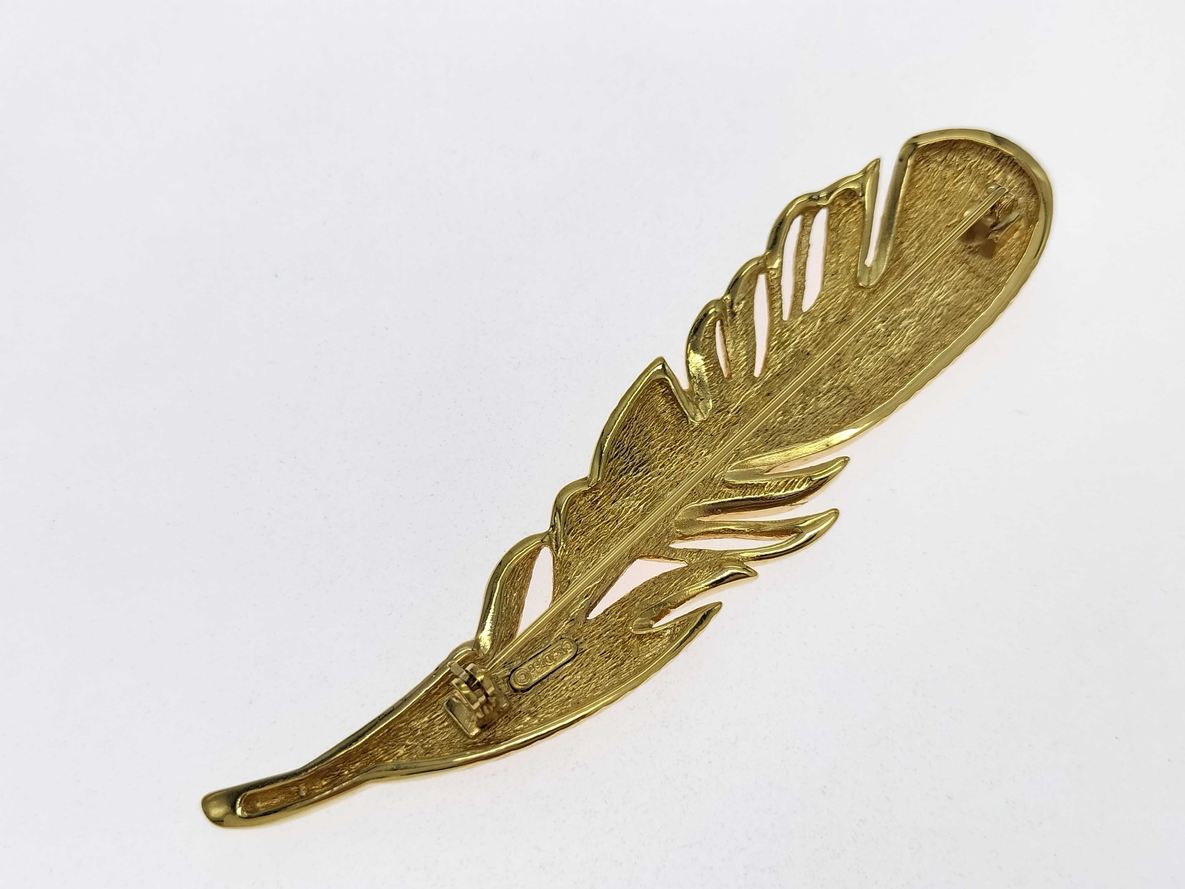 Christian / Brooch / GP Brooch — view 2