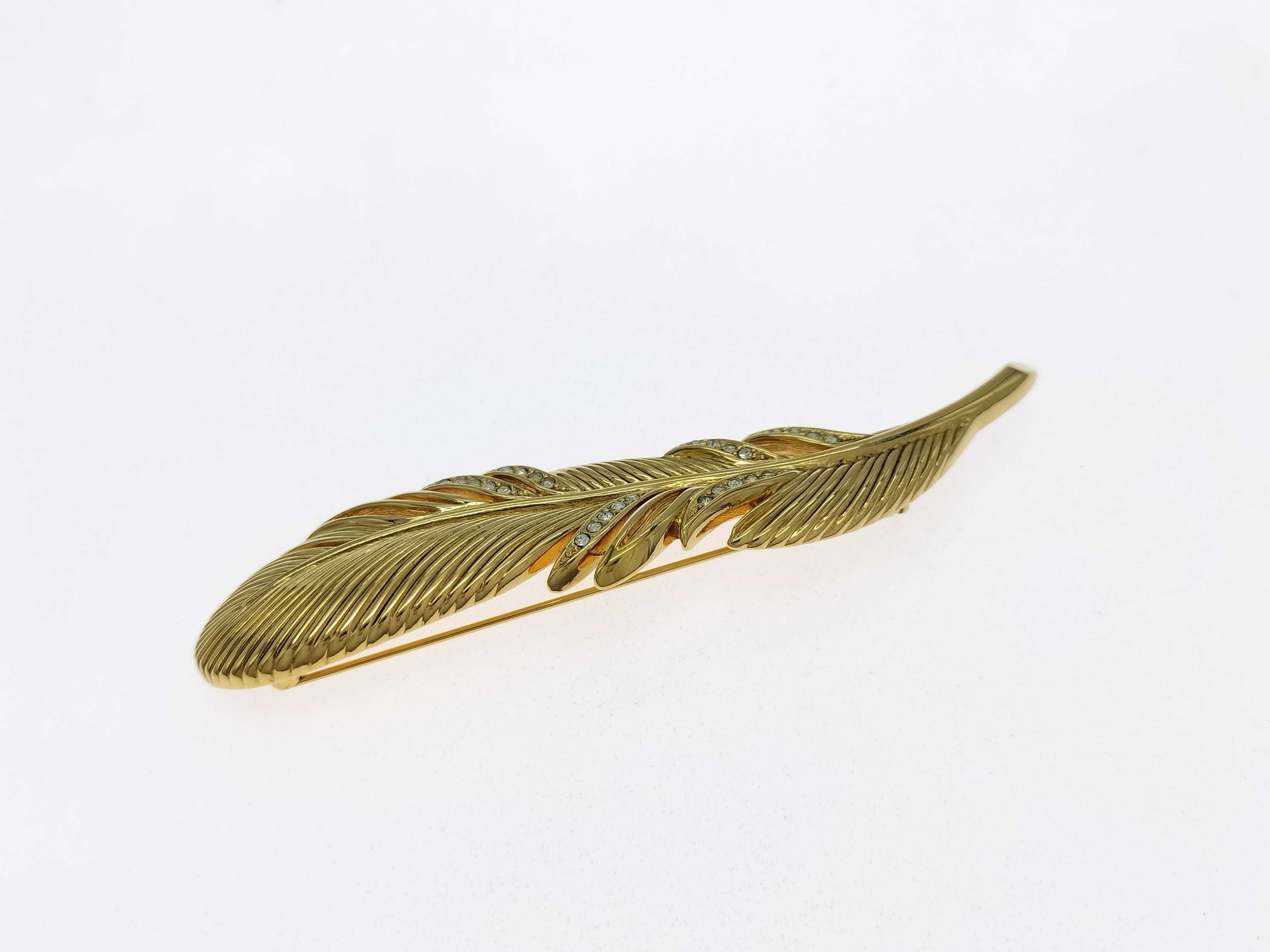 Christian / Brooch / GP Brooch — view 4