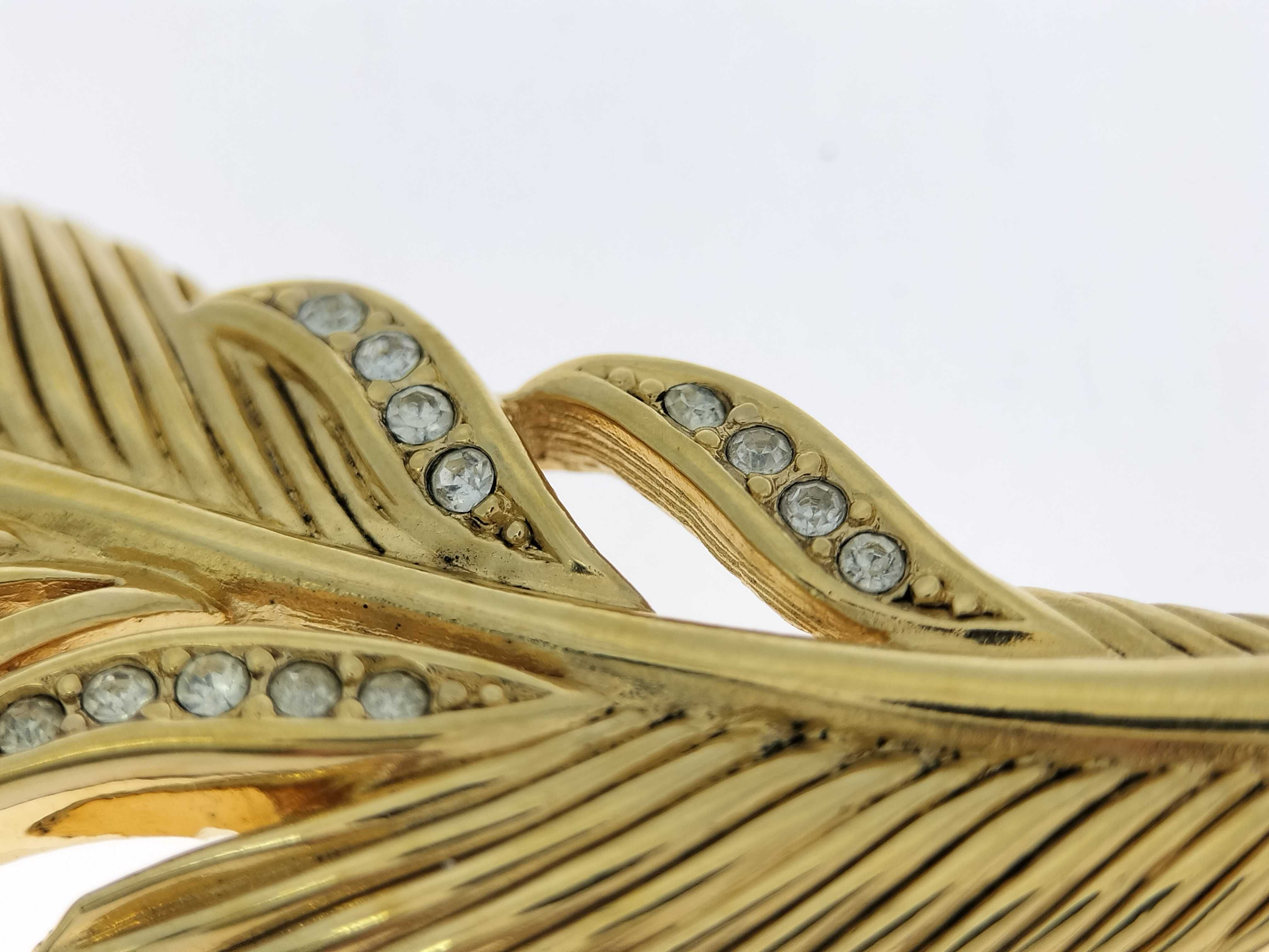 Christian / Brooch / GP Brooch — view 8
