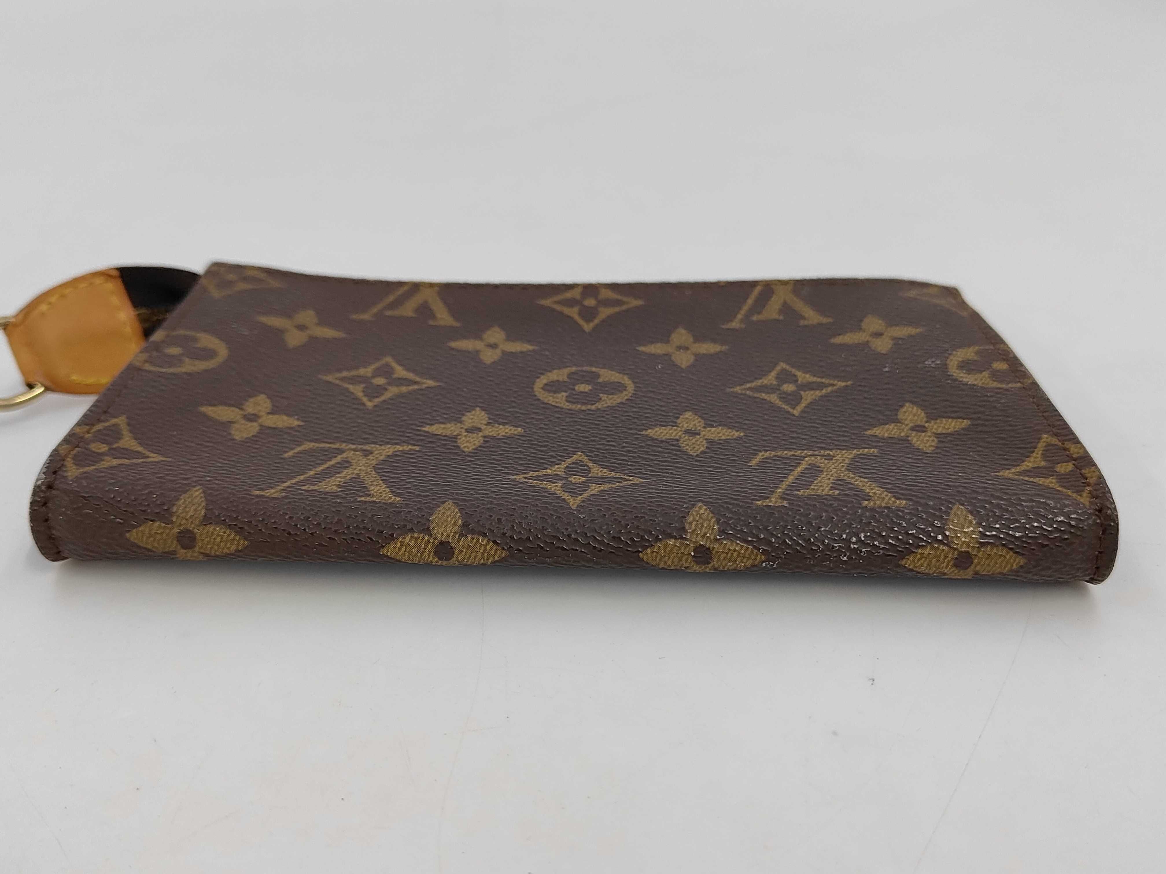 Monogram Louis Vuitton Monogram Bucket Pouch VI1908 Pouch — view 3