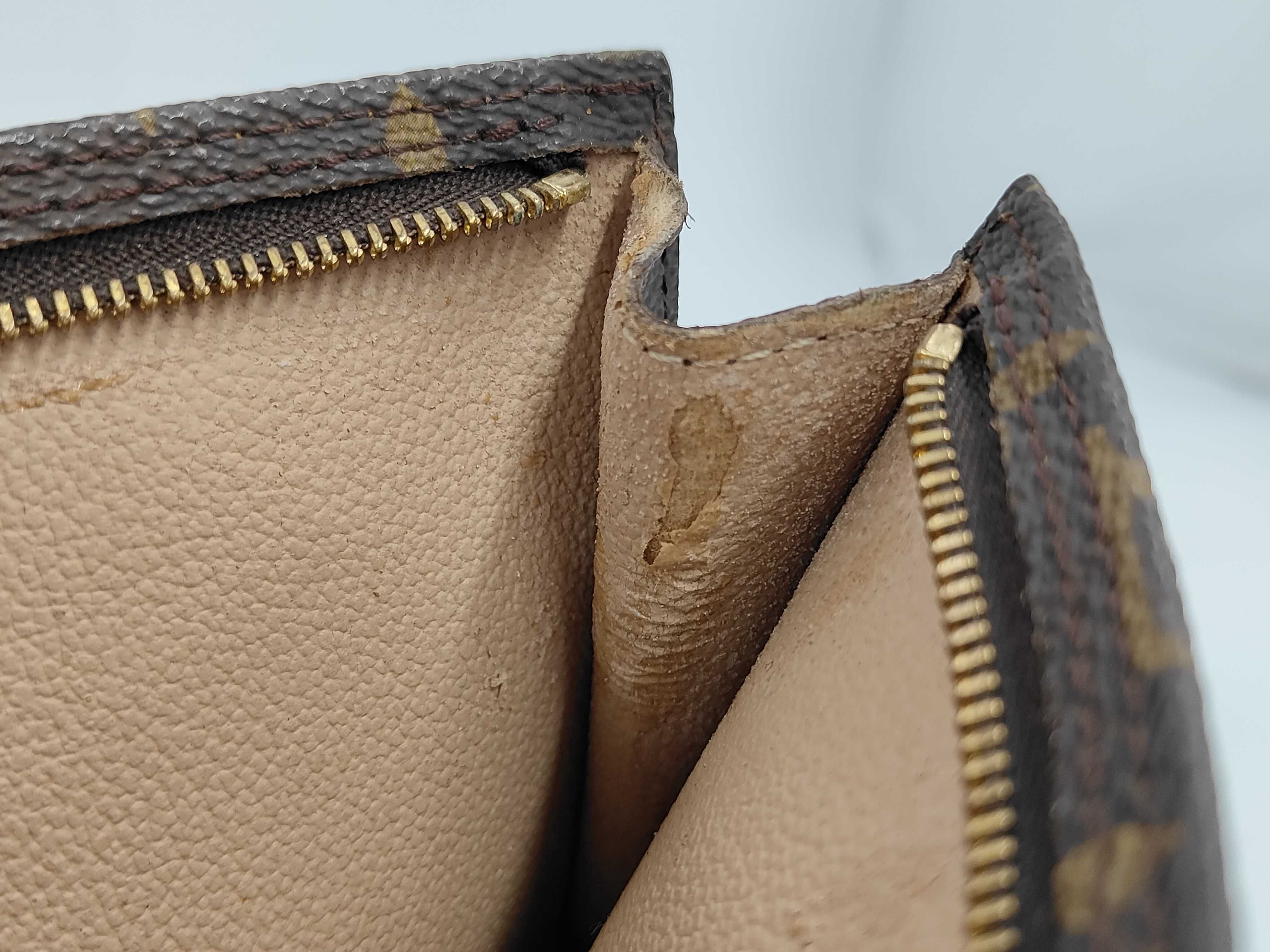 Monogram Louis Vuitton Monogram Bucket Pouch VI1908 Pouch — view 7