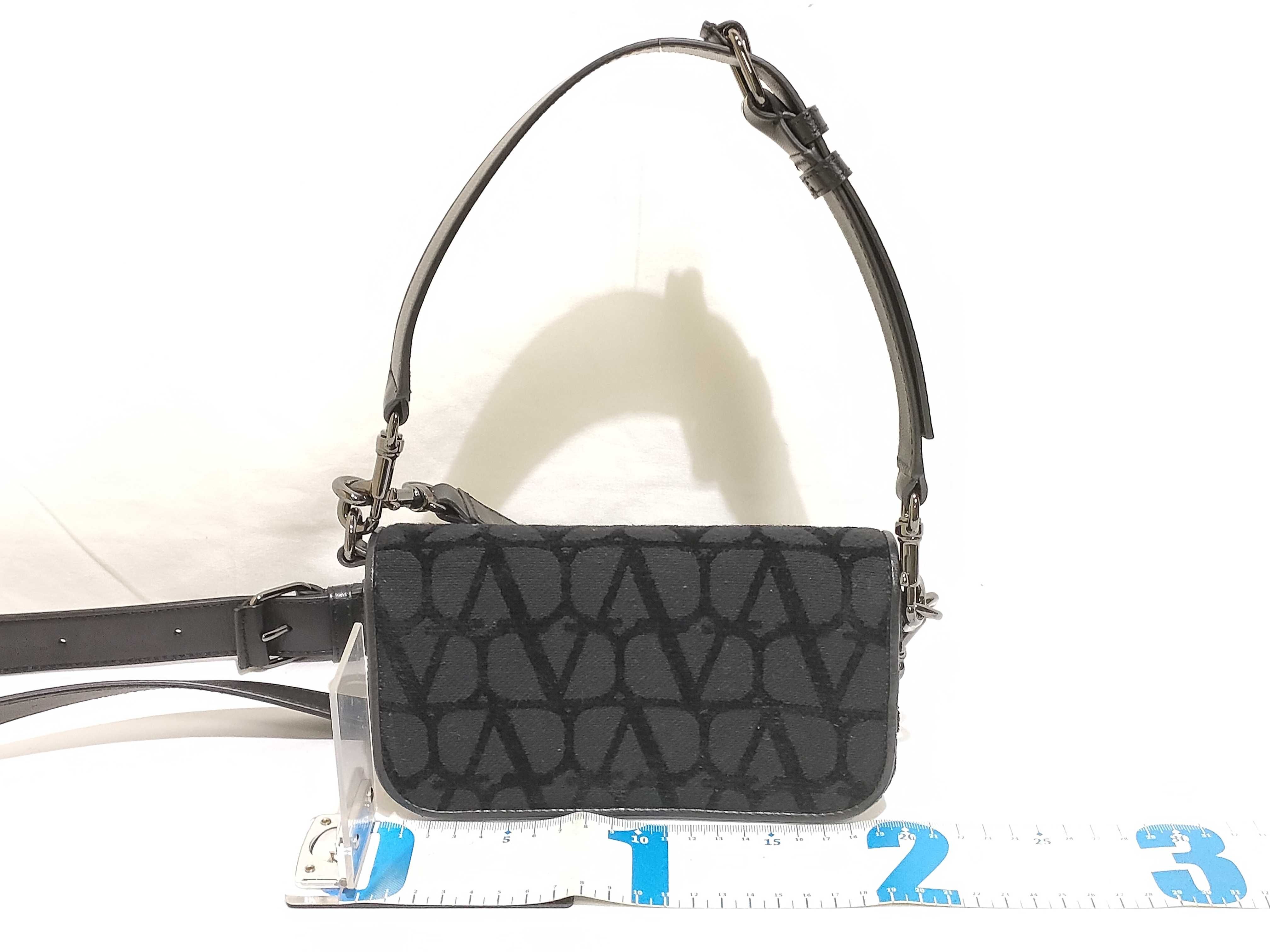 V-logo Leather 2-Way Shoulder Bag, Black — view 2