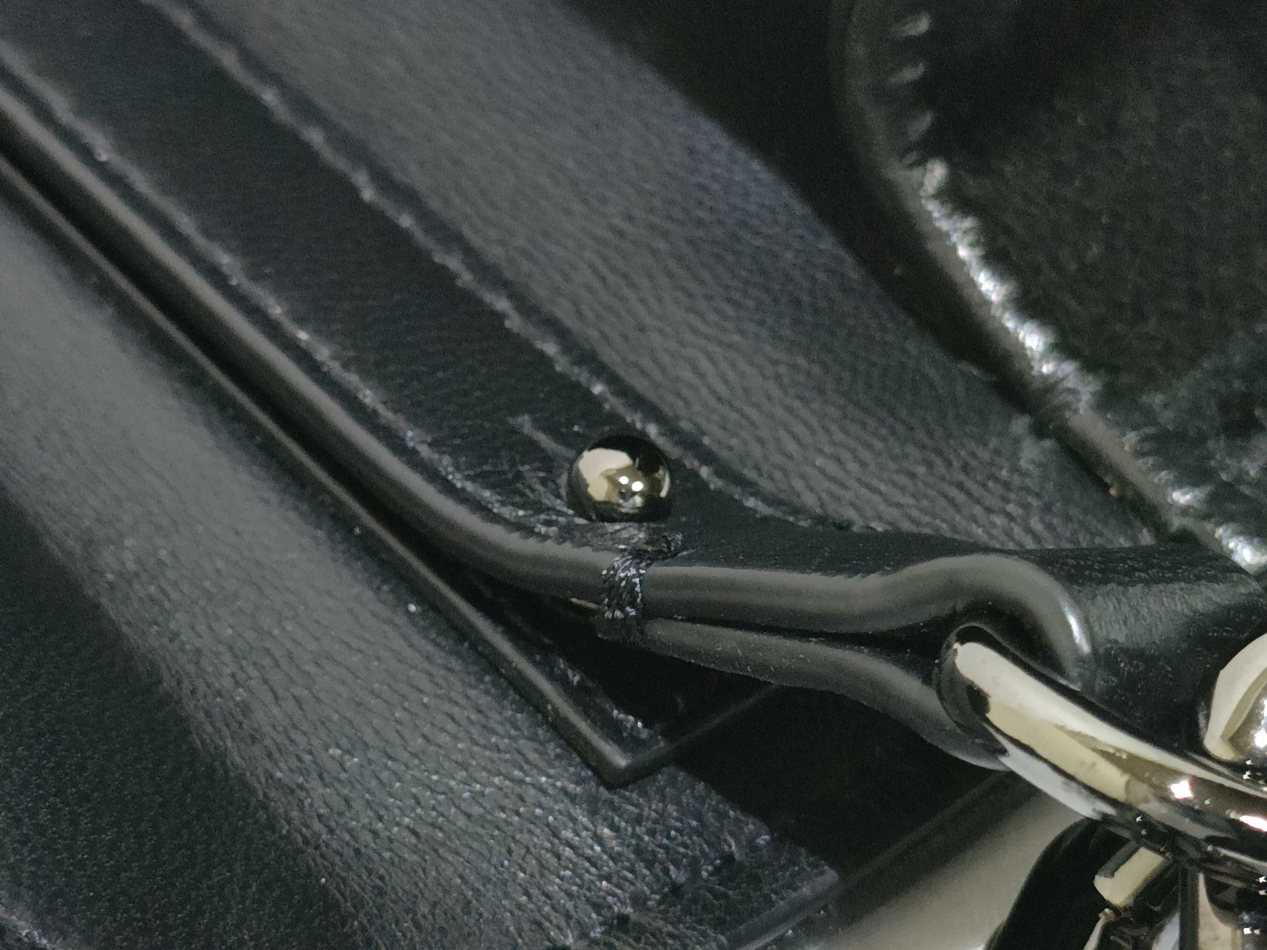 V-logo Leather 2-Way Shoulder Bag, Black — view 14