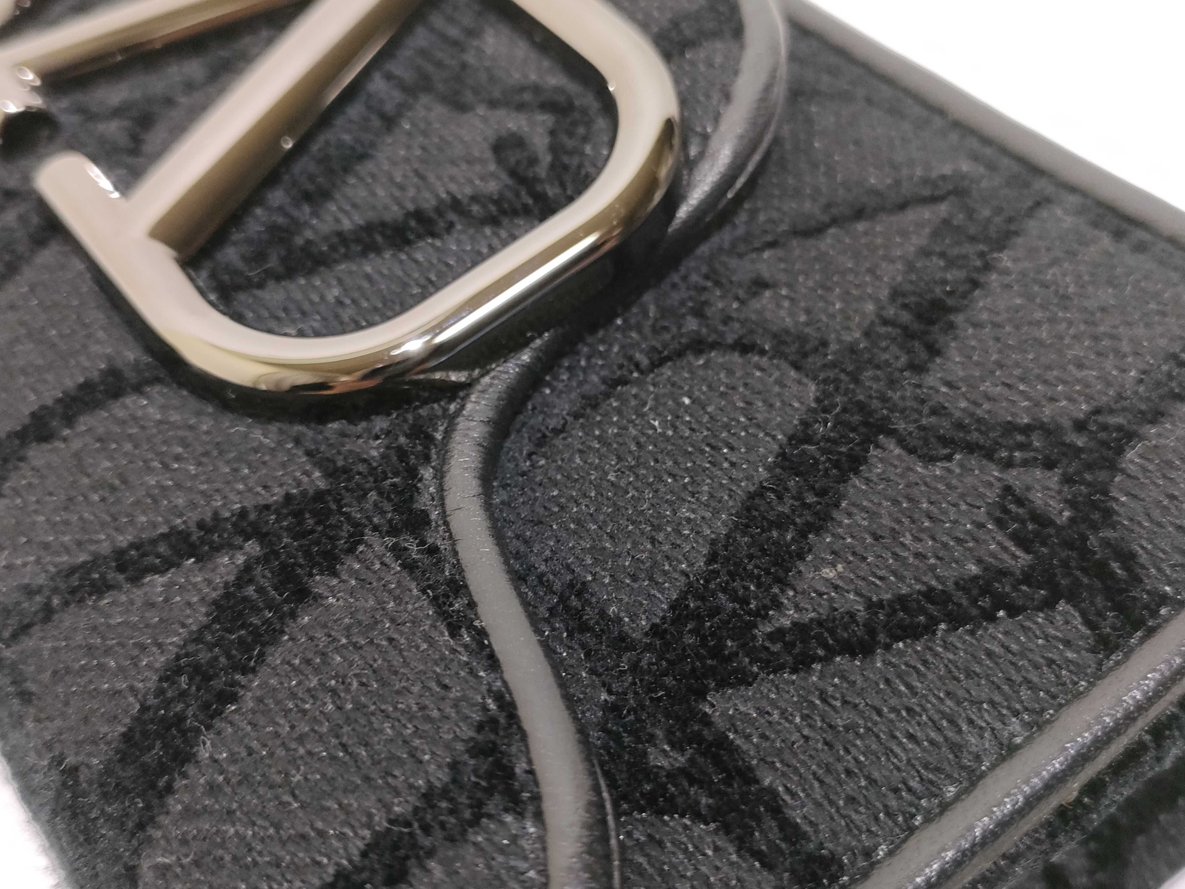 V-logo Leather 2-Way Shoulder Bag, Black — view 15
