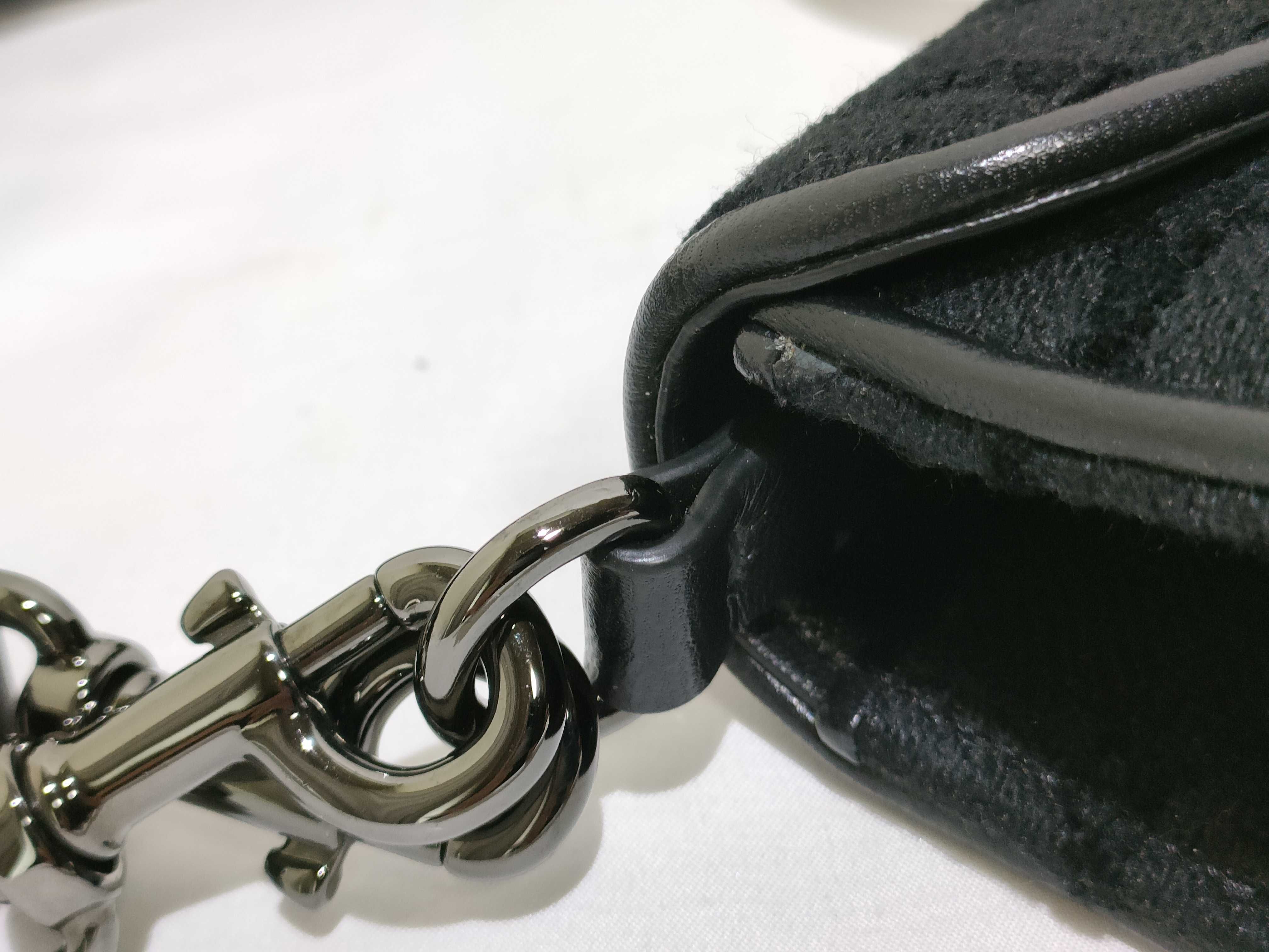 V-logo Leather 2-Way Shoulder Bag, Black — view 5