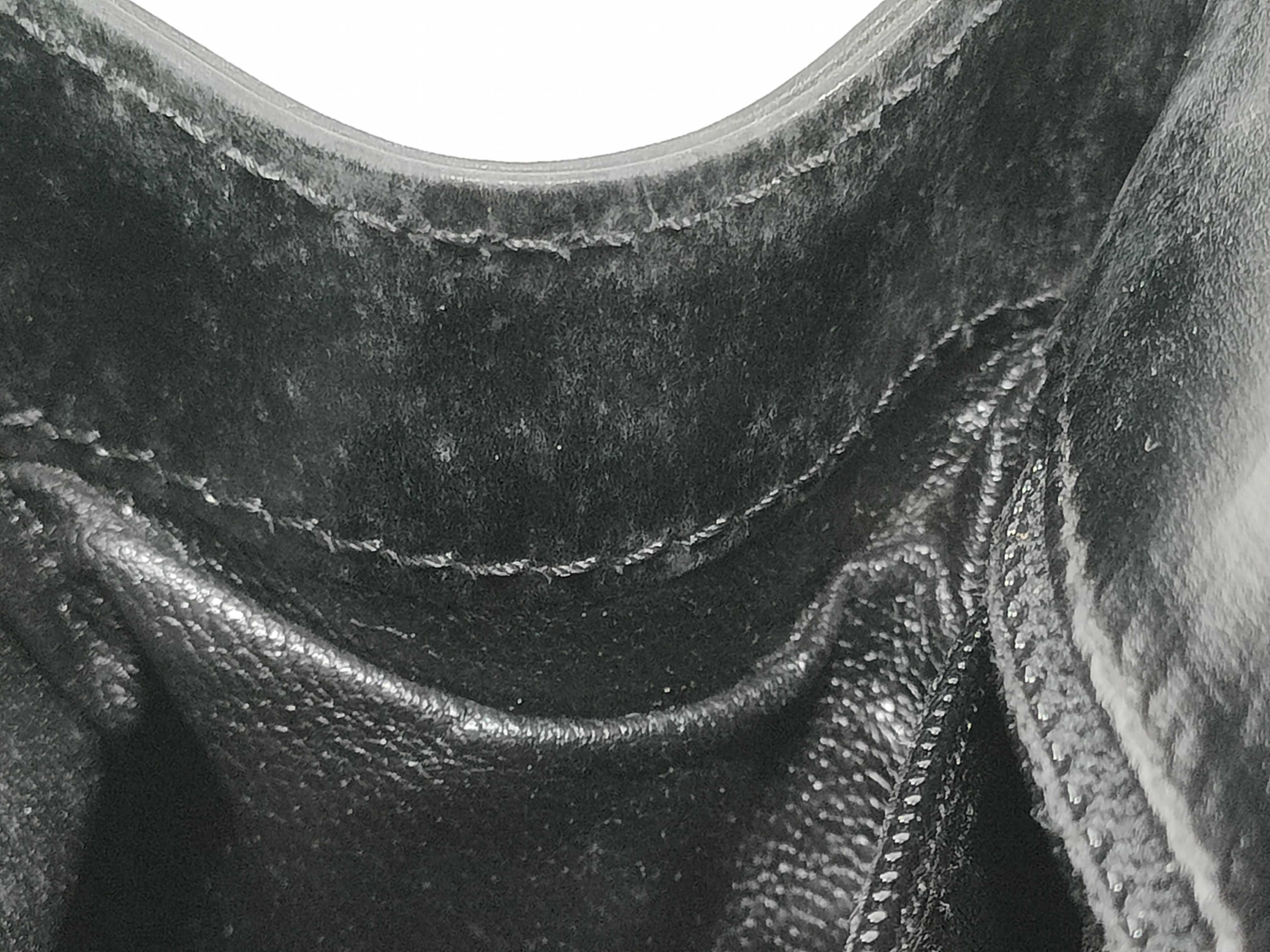 Triomphe Leather Black 2-Way Handbag — view 15