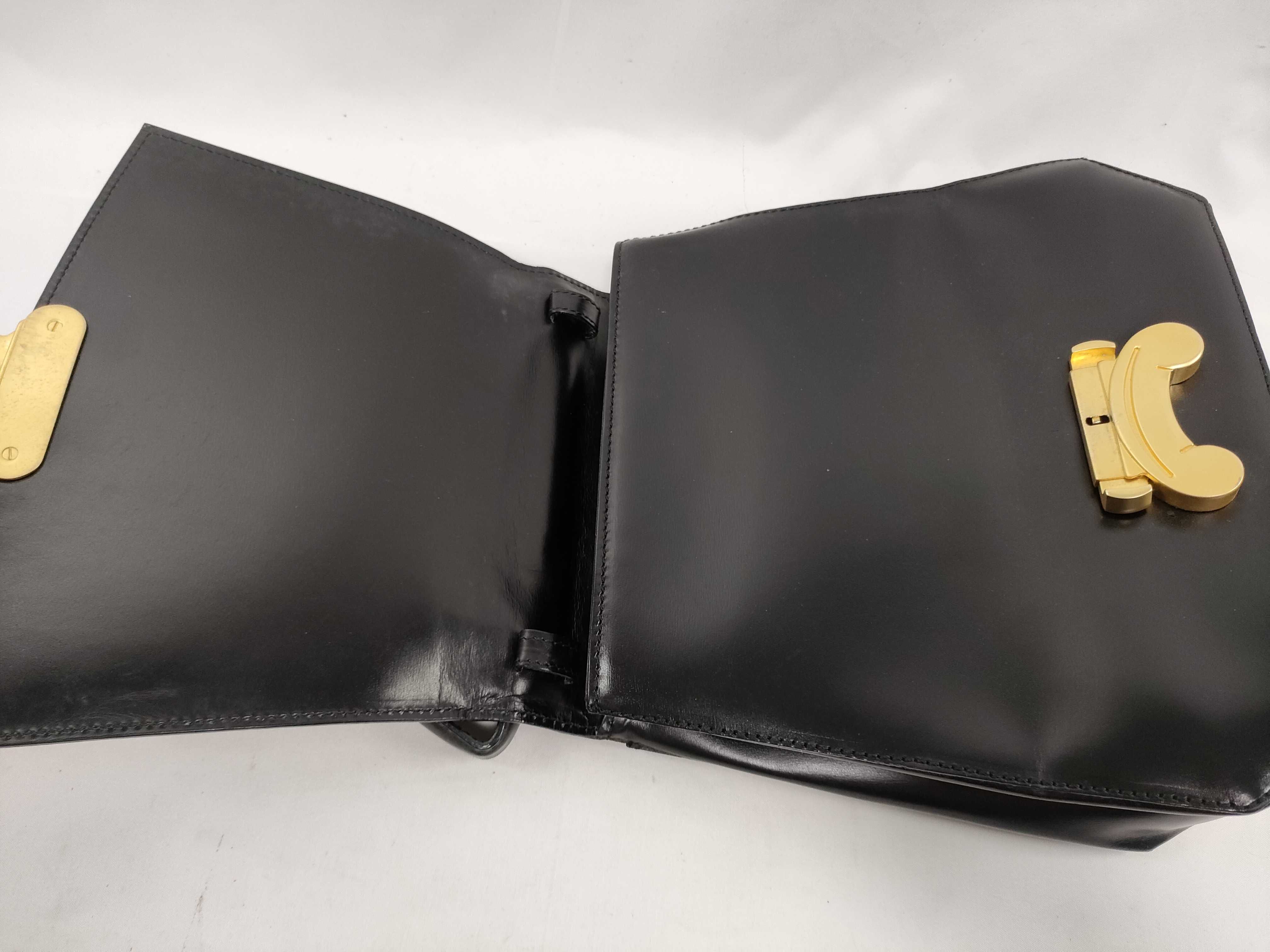 Triomphe Leather Black 2-Way Handbag — view 9