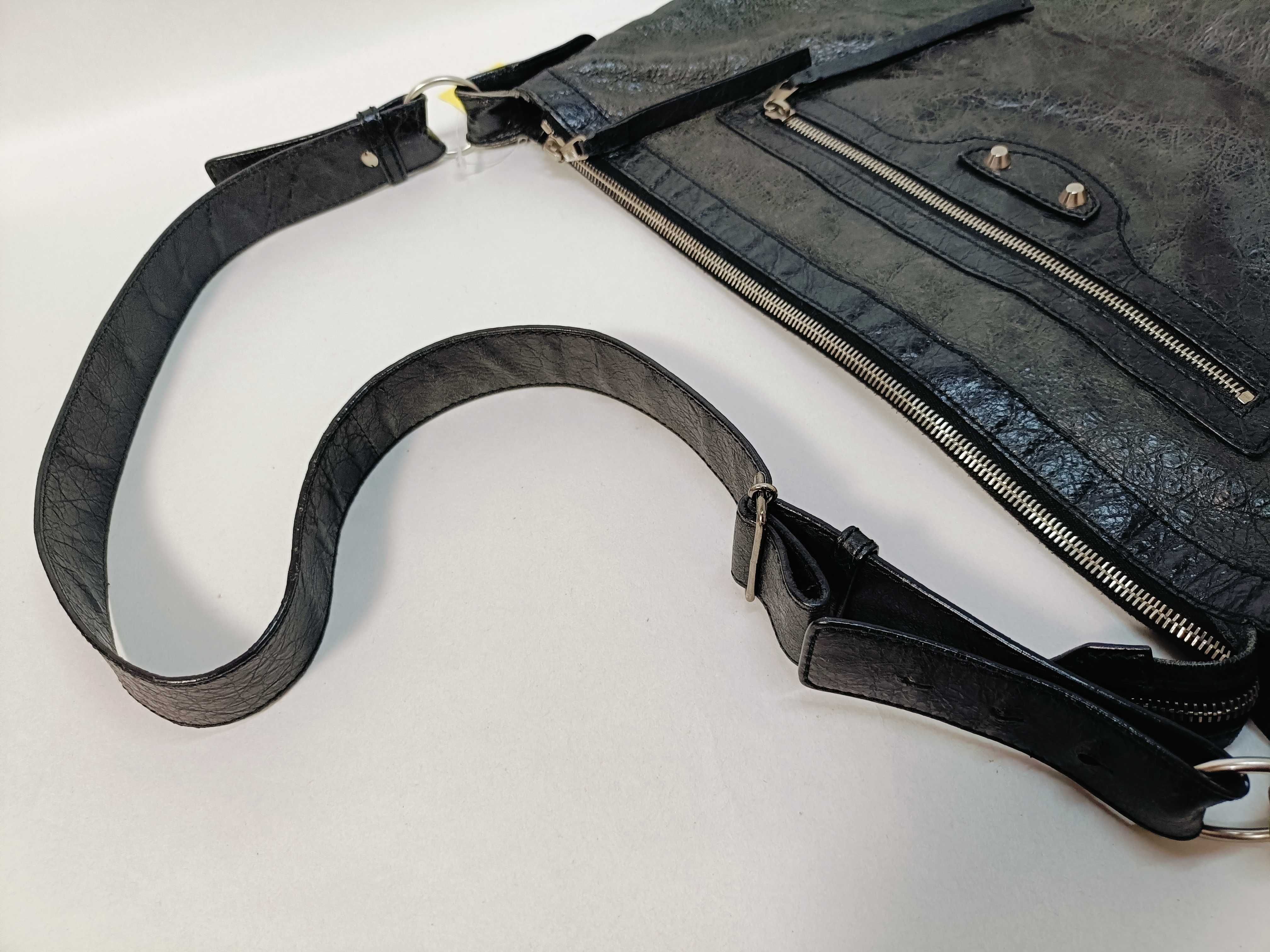 The Day Shoulder Bag — view 3