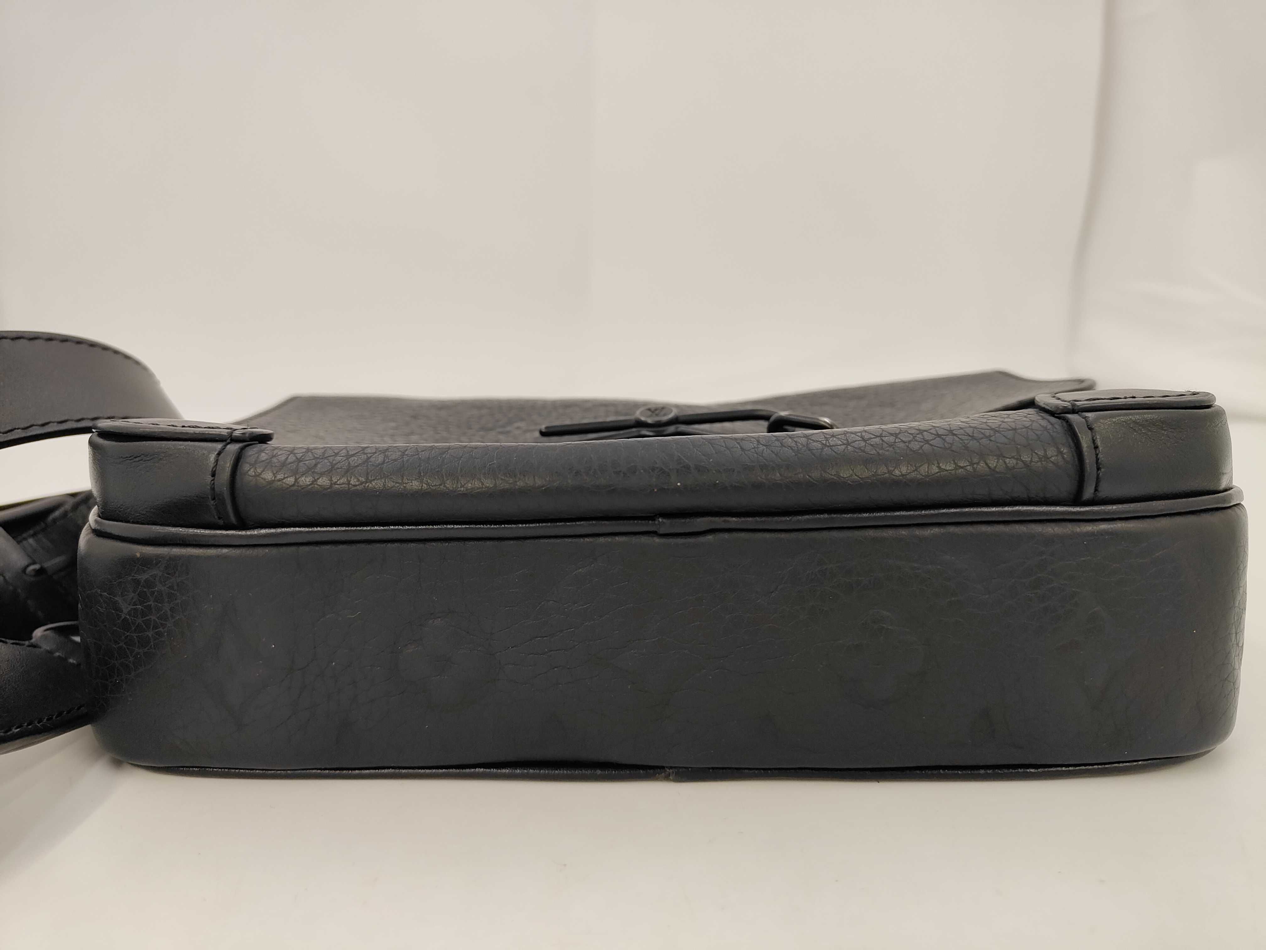 LV Steamer Wearable Wallet Black RFID Shoulder Bag — view 8