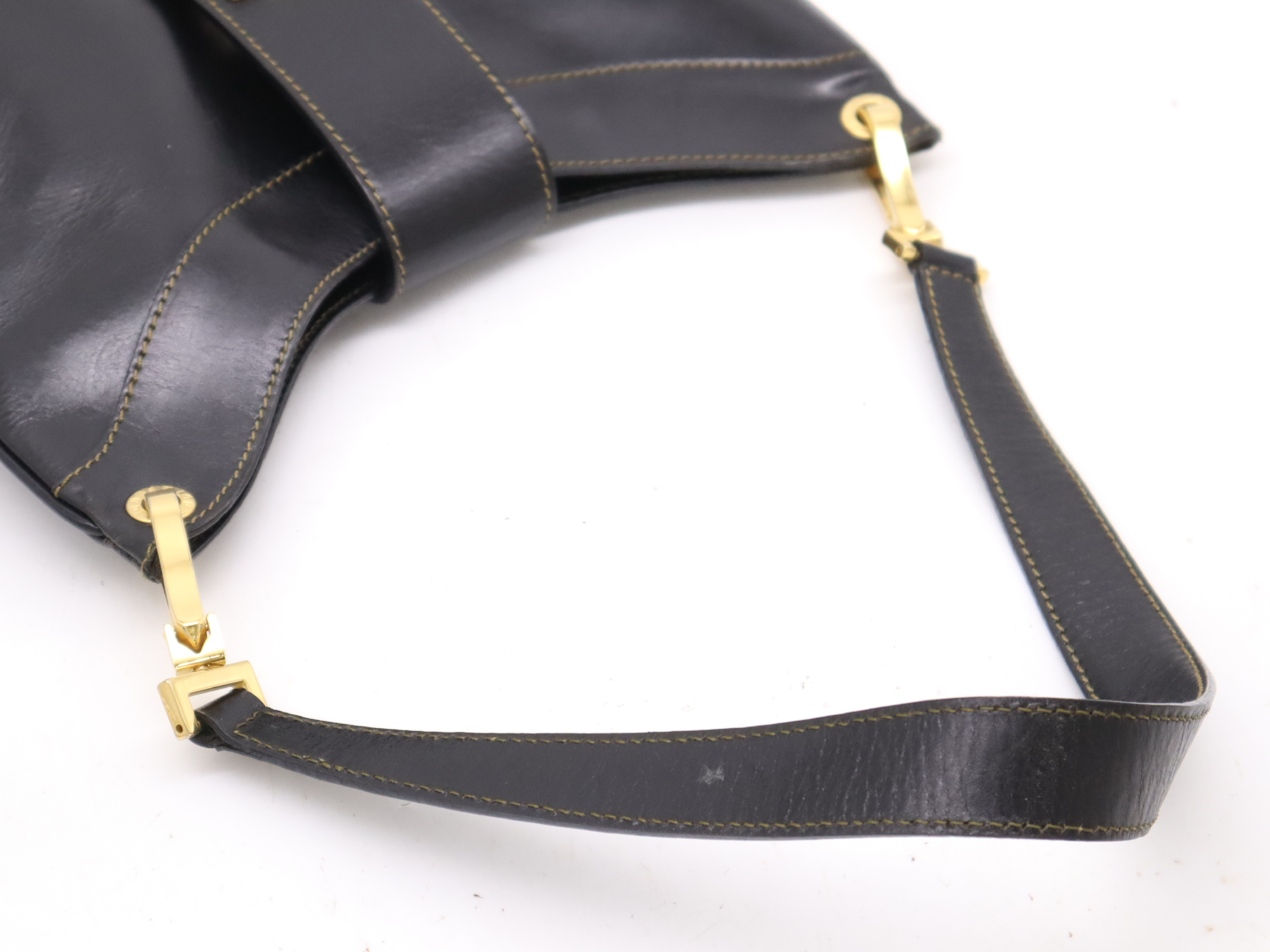 leather shoulder bag black GD metal fittings shoulder bag — view 13