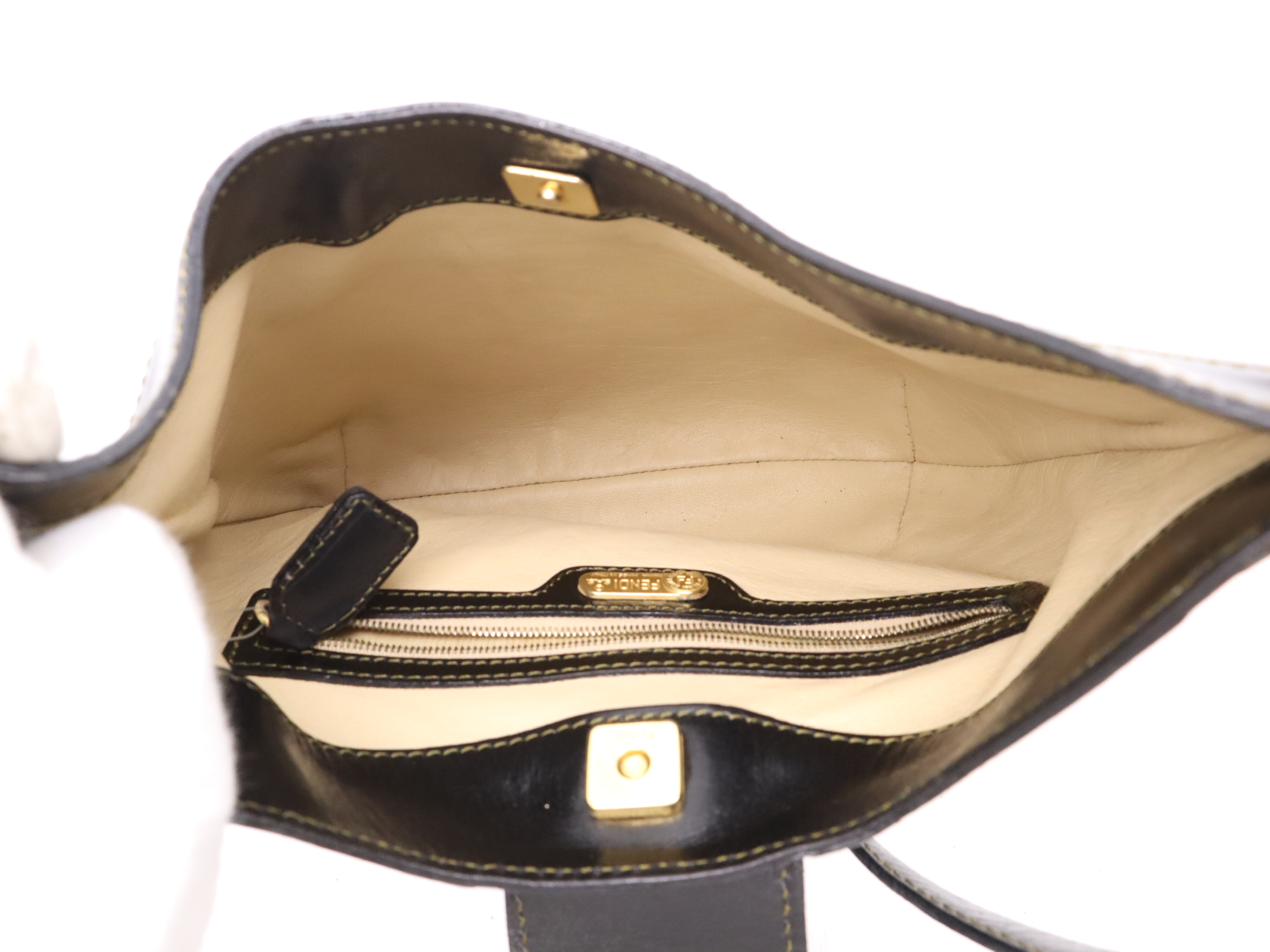 leather shoulder bag black GD metal fittings shoulder bag — view 10