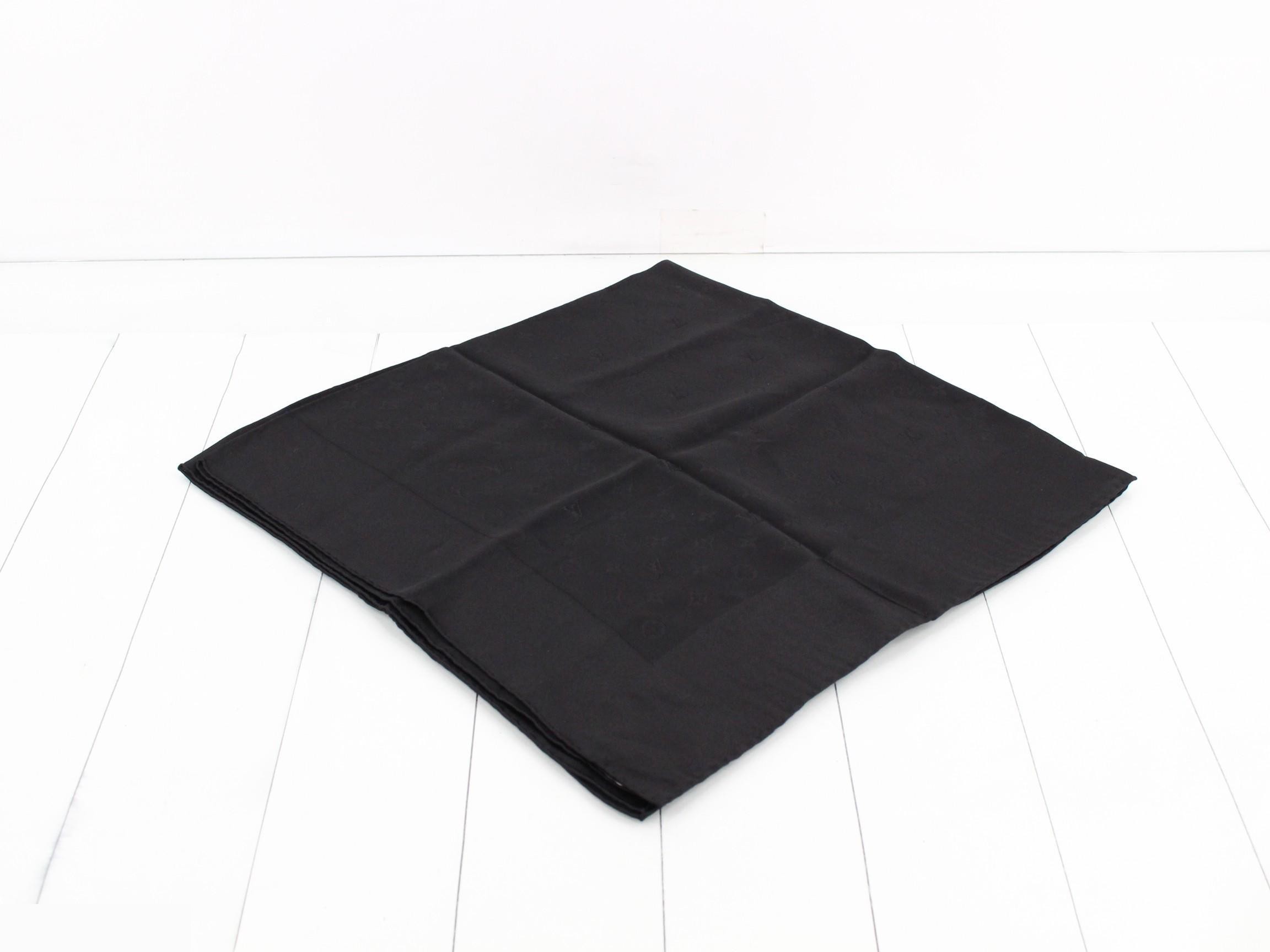 scarf — view 2