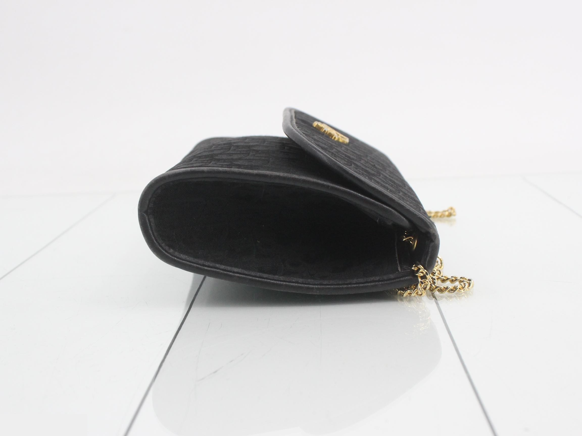 Trotter Chain Shoulder Bag — view 3