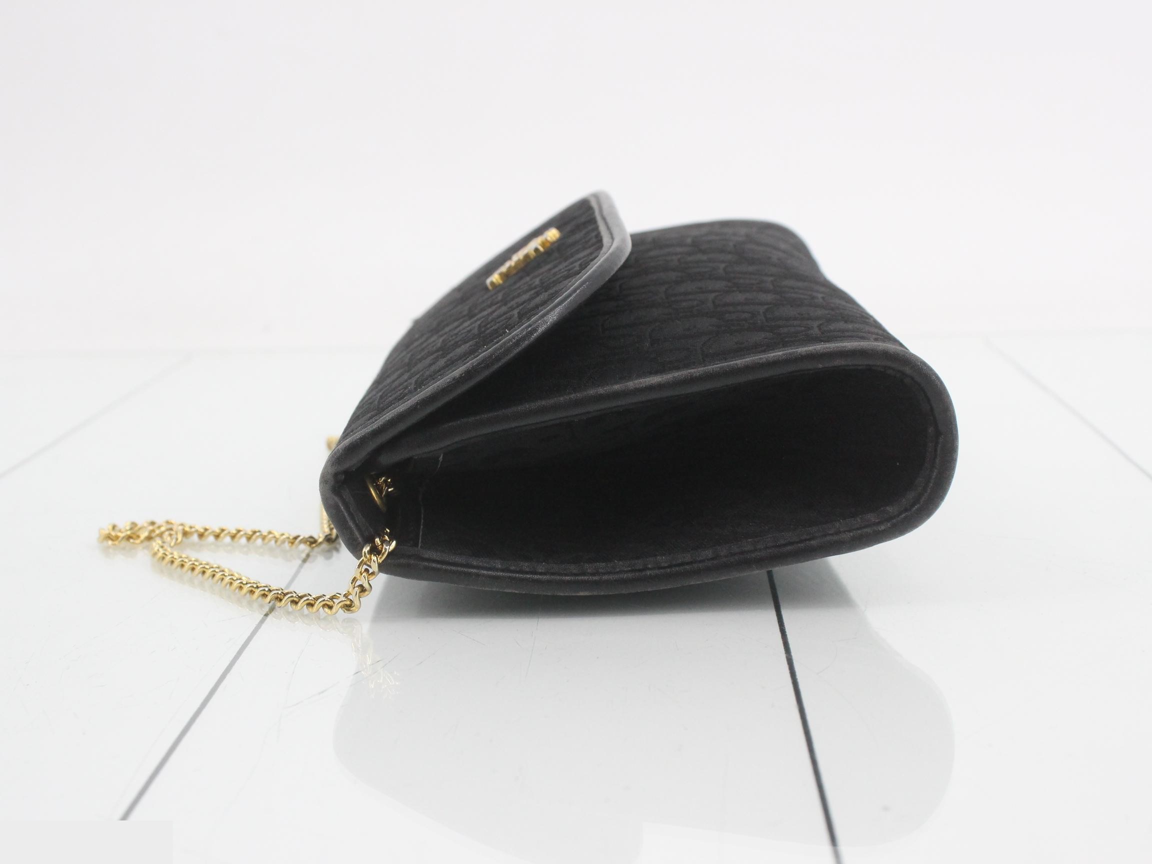 Trotter Chain Shoulder Bag — view 4