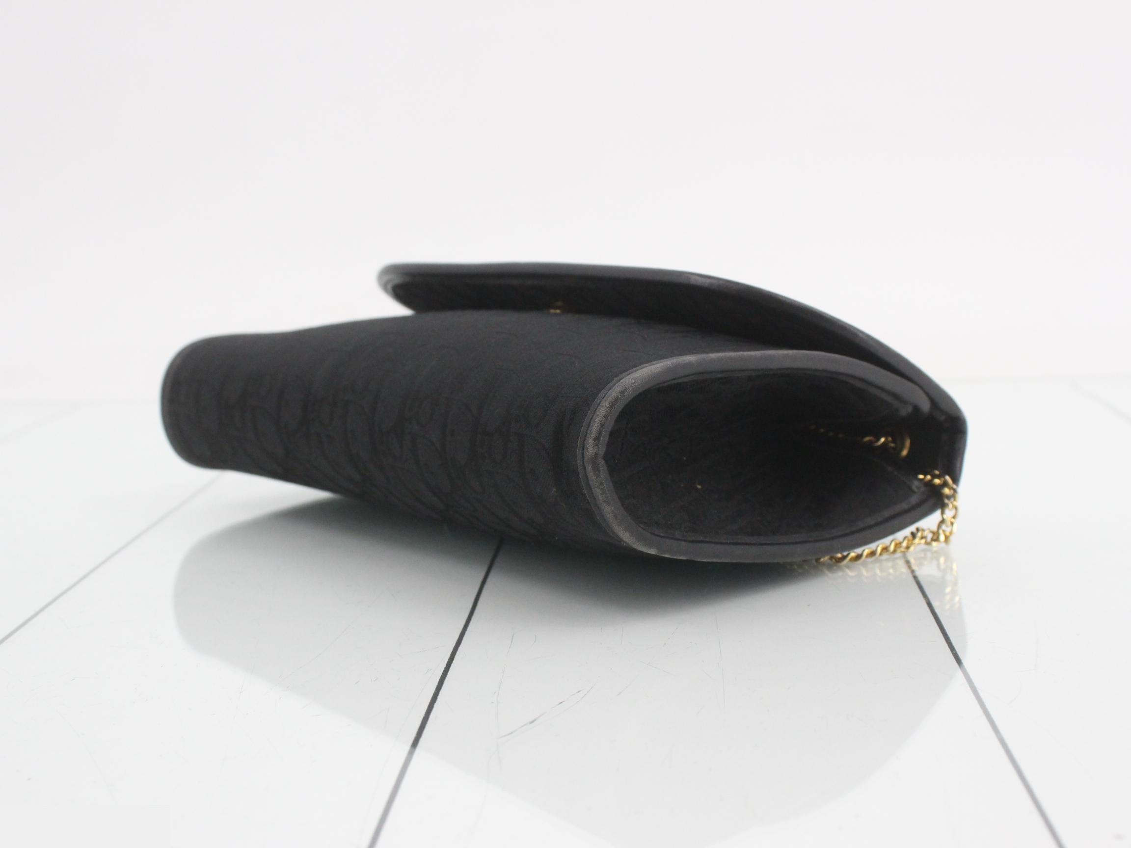 Trotter Chain Shoulder Bag — view 6