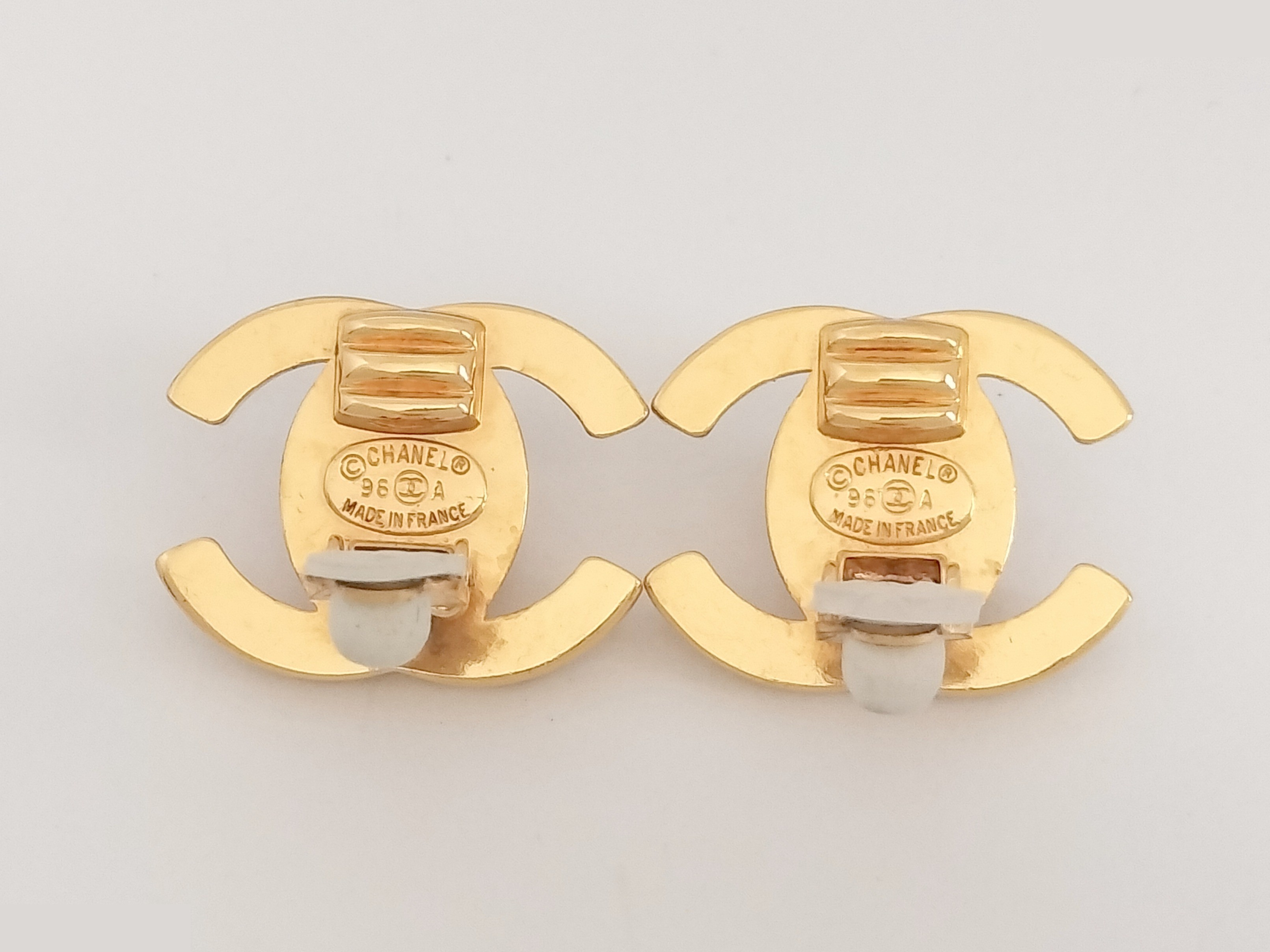 Coco Turnlock Rhinestone Gold Earrings — view 2