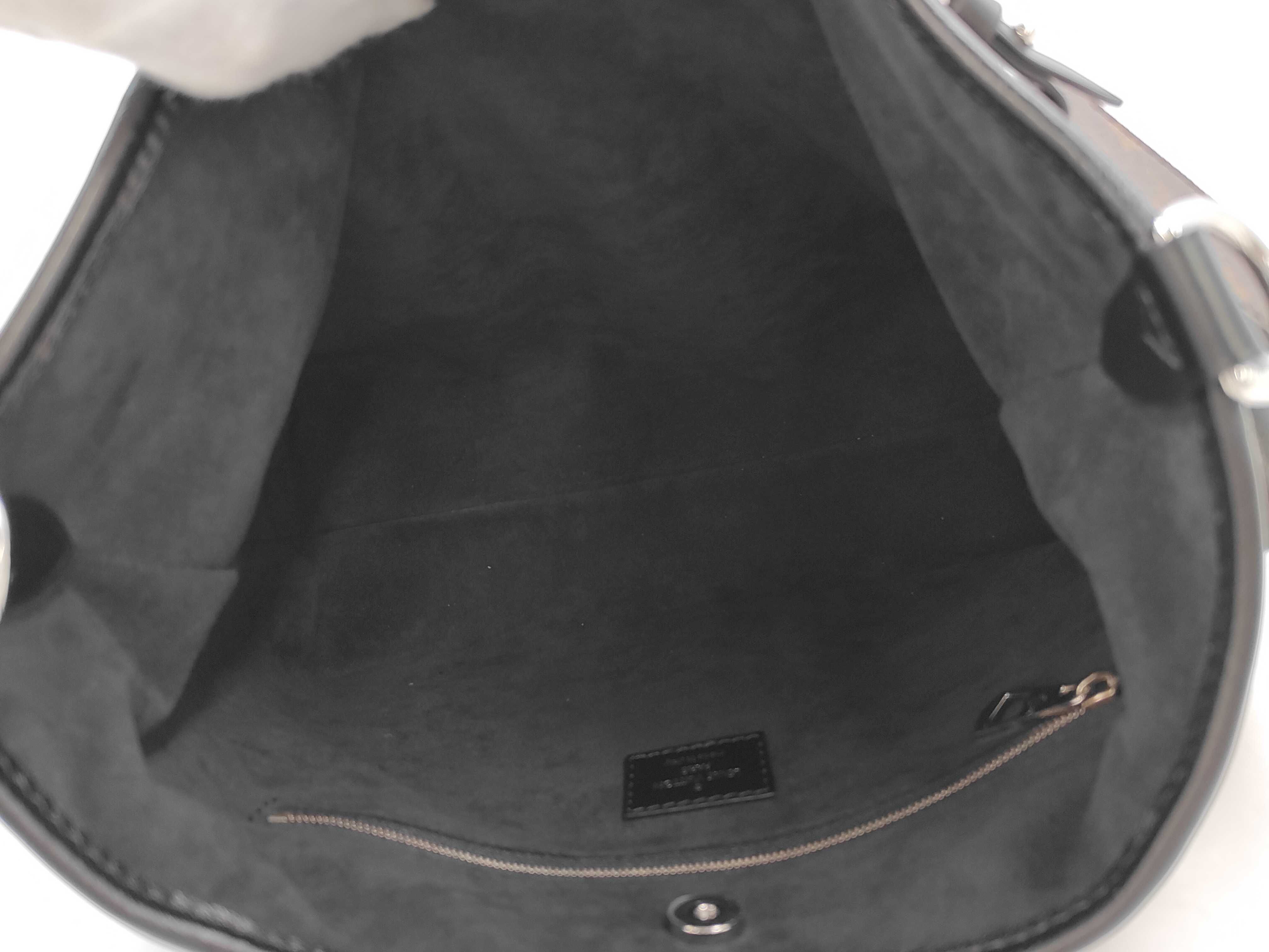 Carryall Cargo Vibe PM Shoulder Bag M24861 — view 5