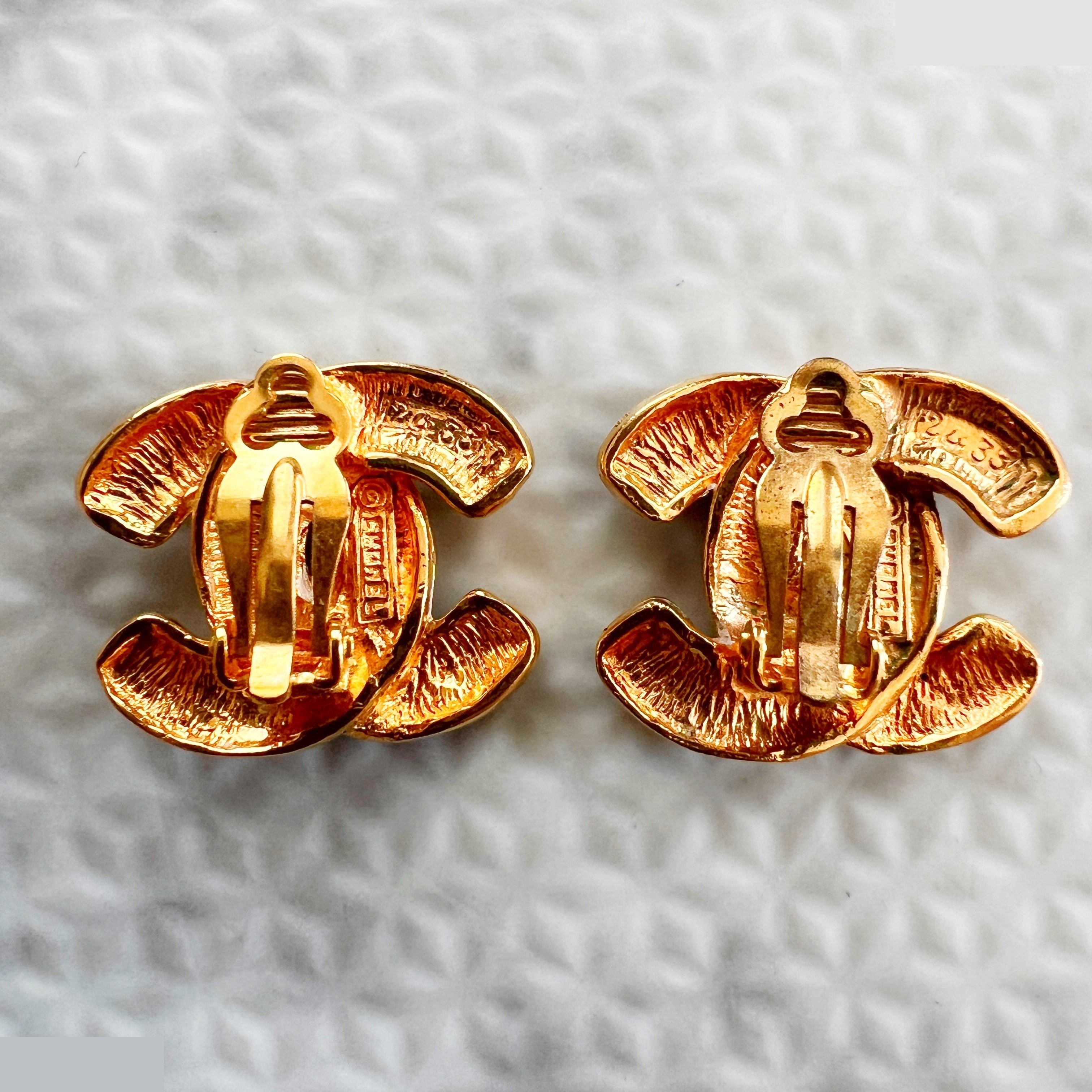 Matelassé Coco Mark Earrings, 2433 Stamp — view 5