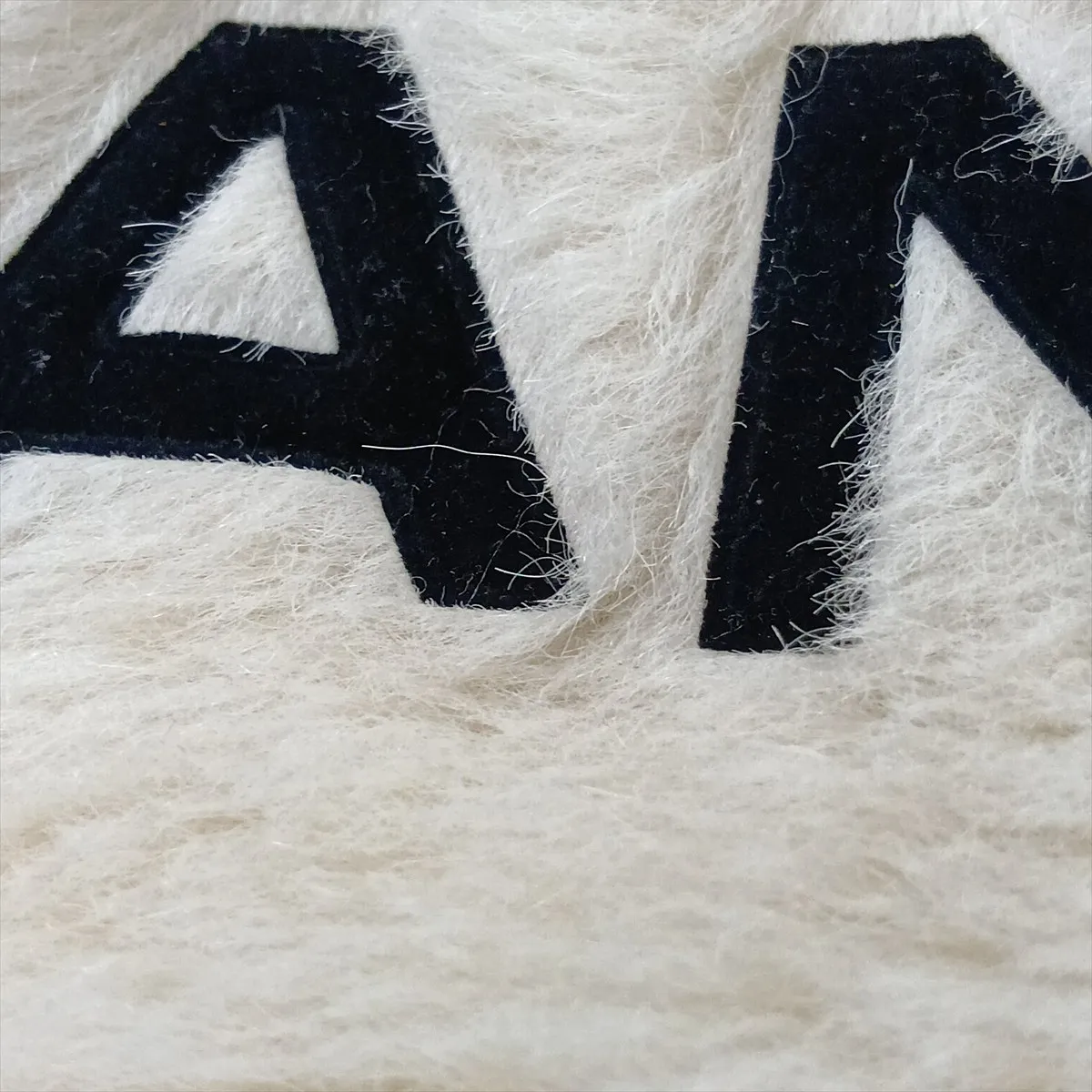 Logo Fur Chain Shoulder Bag Hand Warmer White x Black Gold Hardware (Aftermarket Repair) — view 9