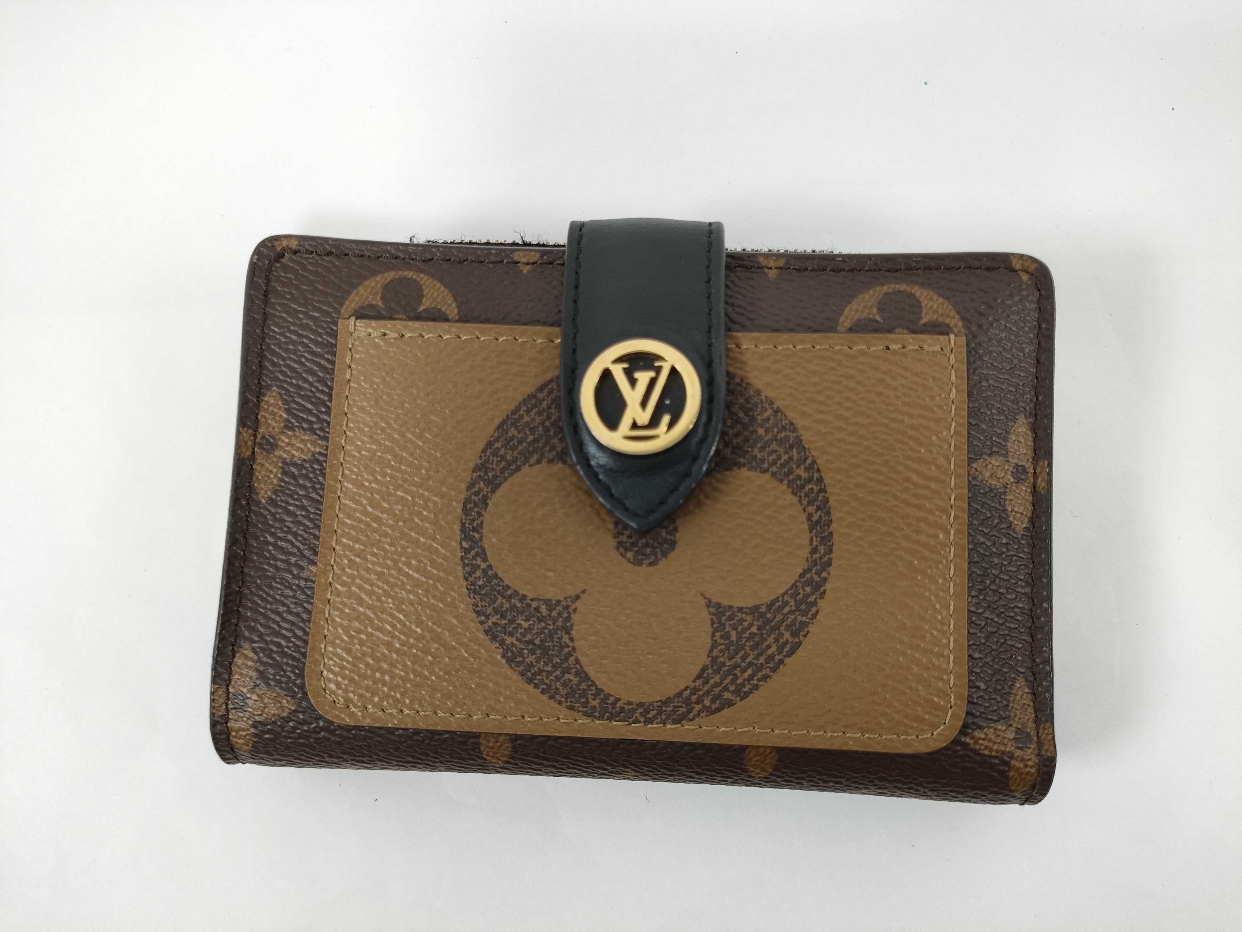 Giant Reverse Juliet IC Wallet